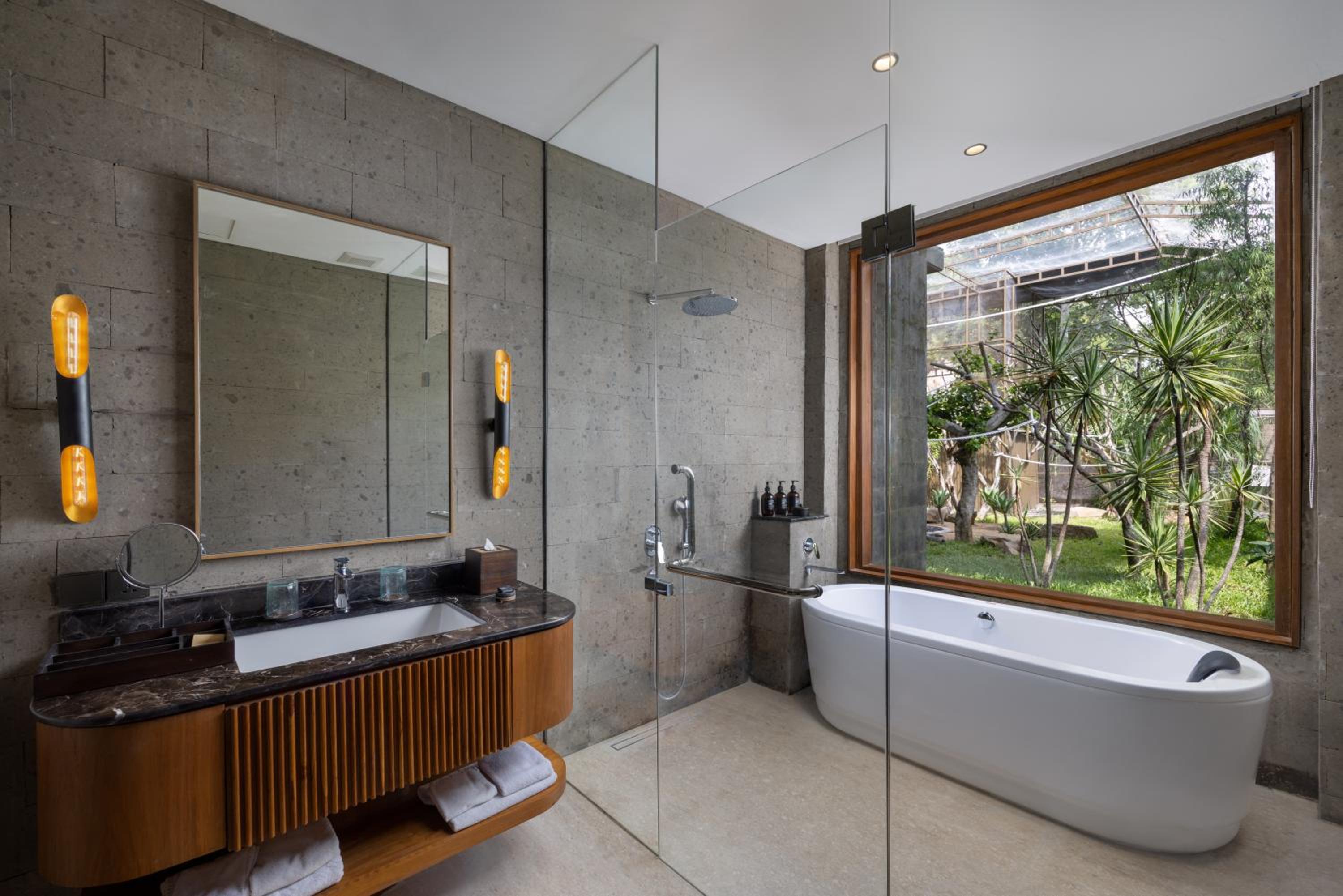 Family Suite Aviary Room with FREE Daily Ubud Shuttle Service, FREE Professional Photo Session, FREE Daily Mini-bar Enjoyment, FREE Curated Daily Activities, FREE 1x Afternoon Tea photo 2