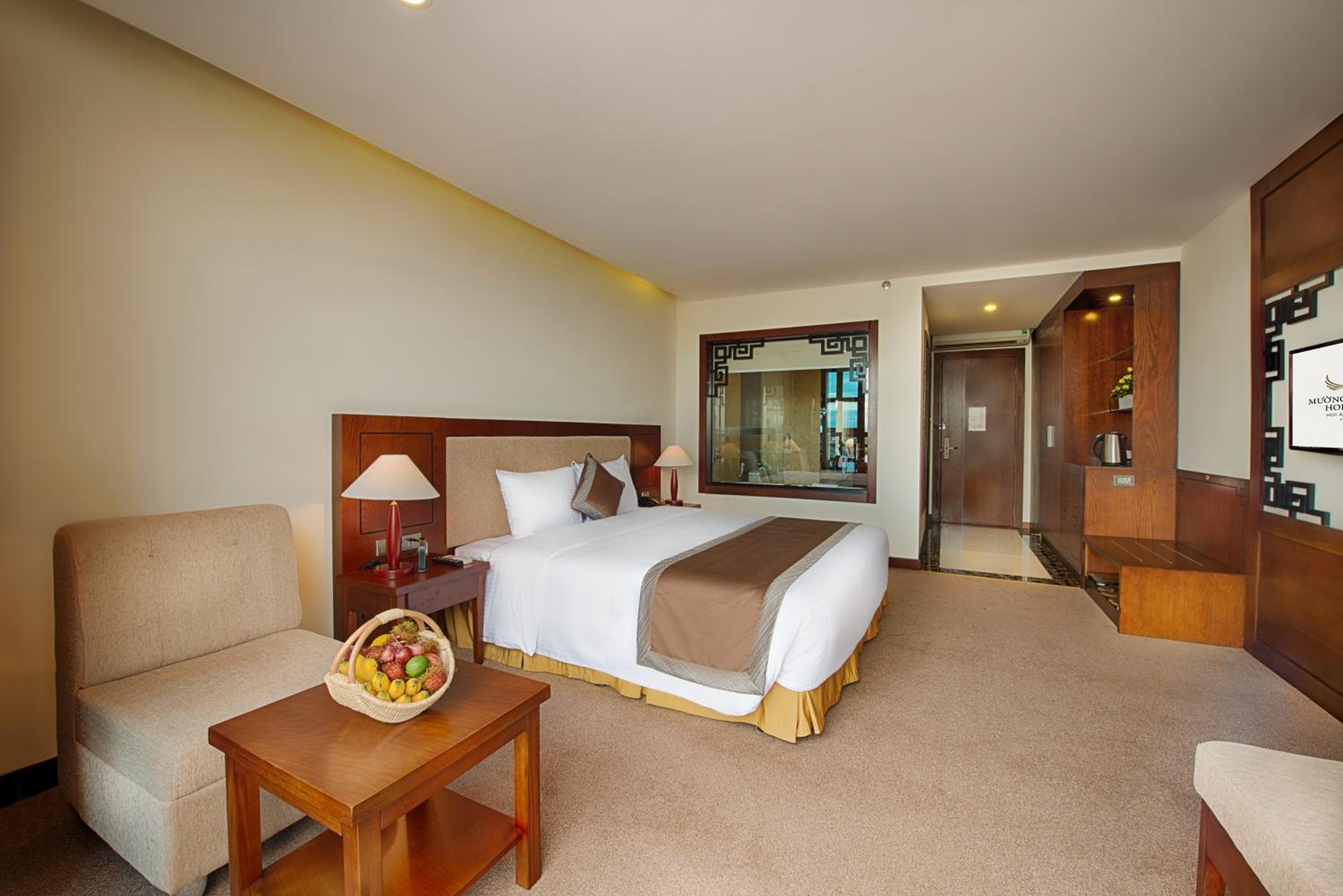 King Room with Balcony photo 1