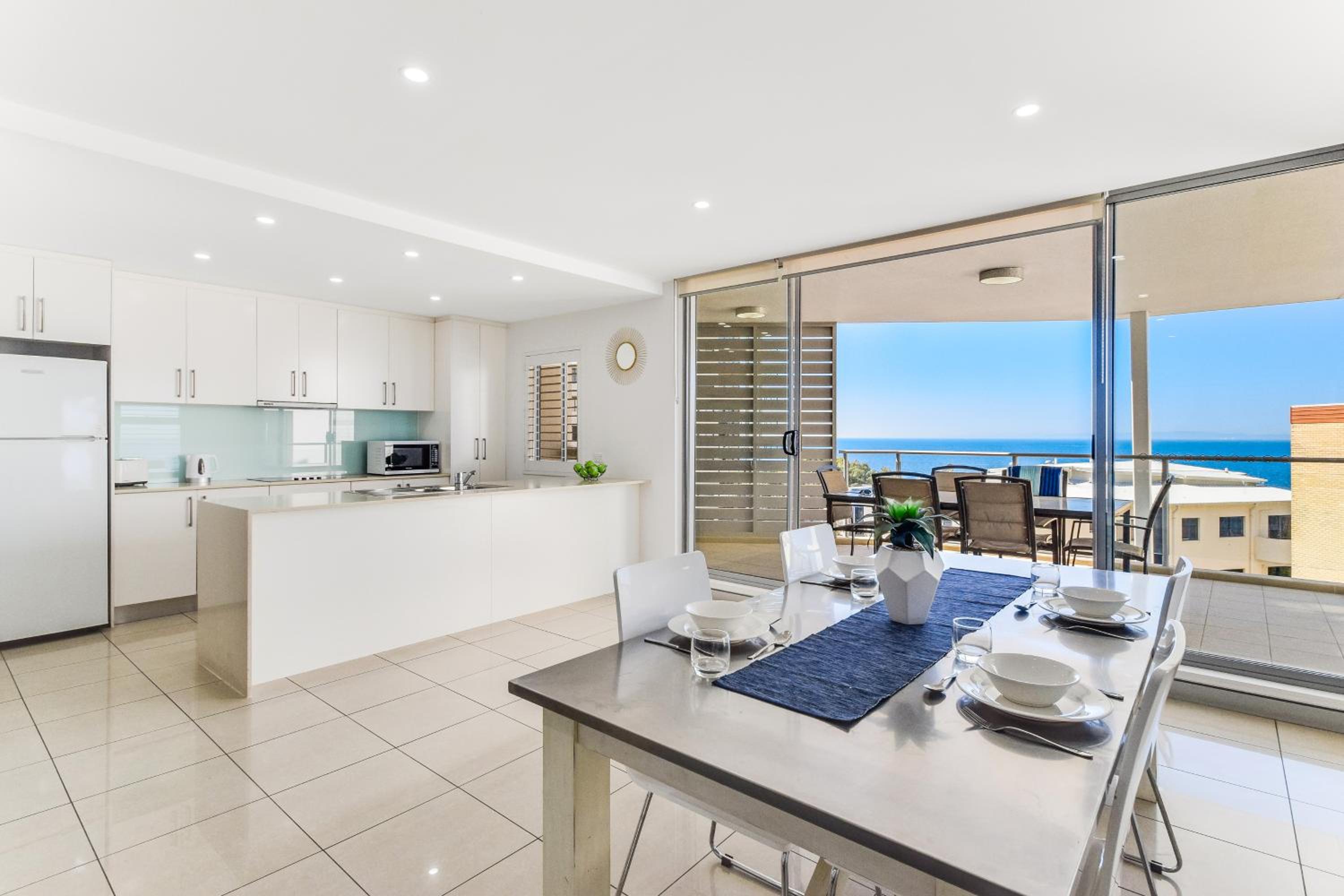 Two-Bedroom Apartment with Ocean View photo 2