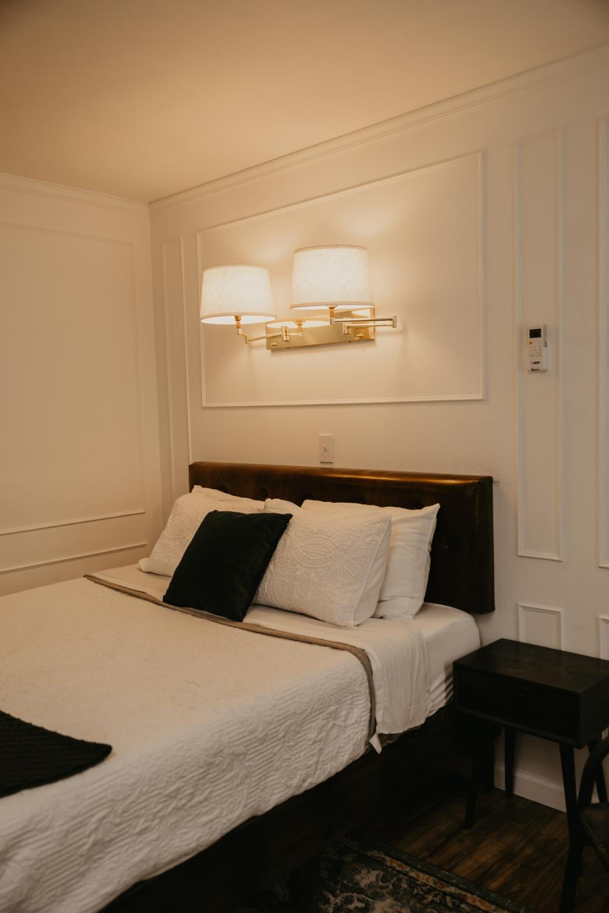 Queen Room photo 3