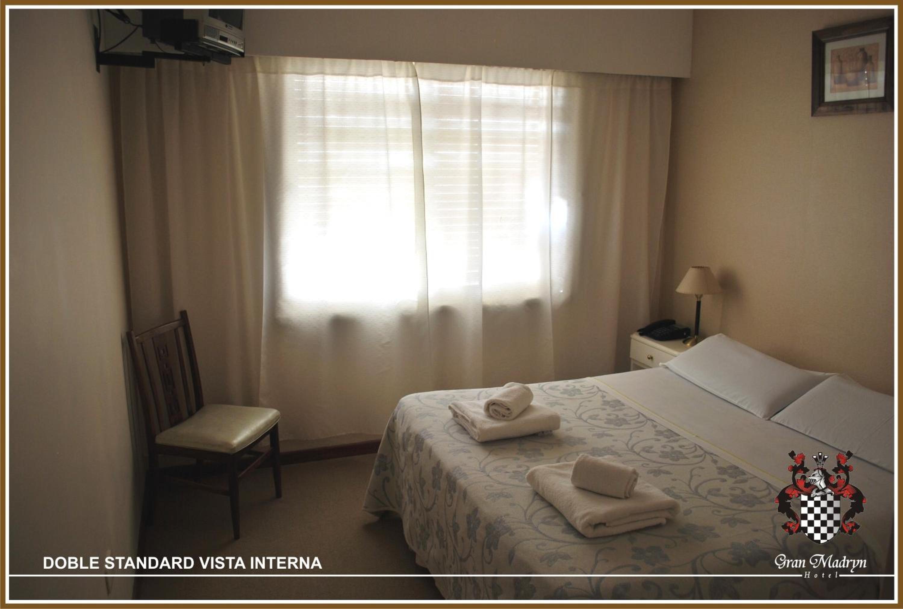 Standard Double or Twin Room photo 2