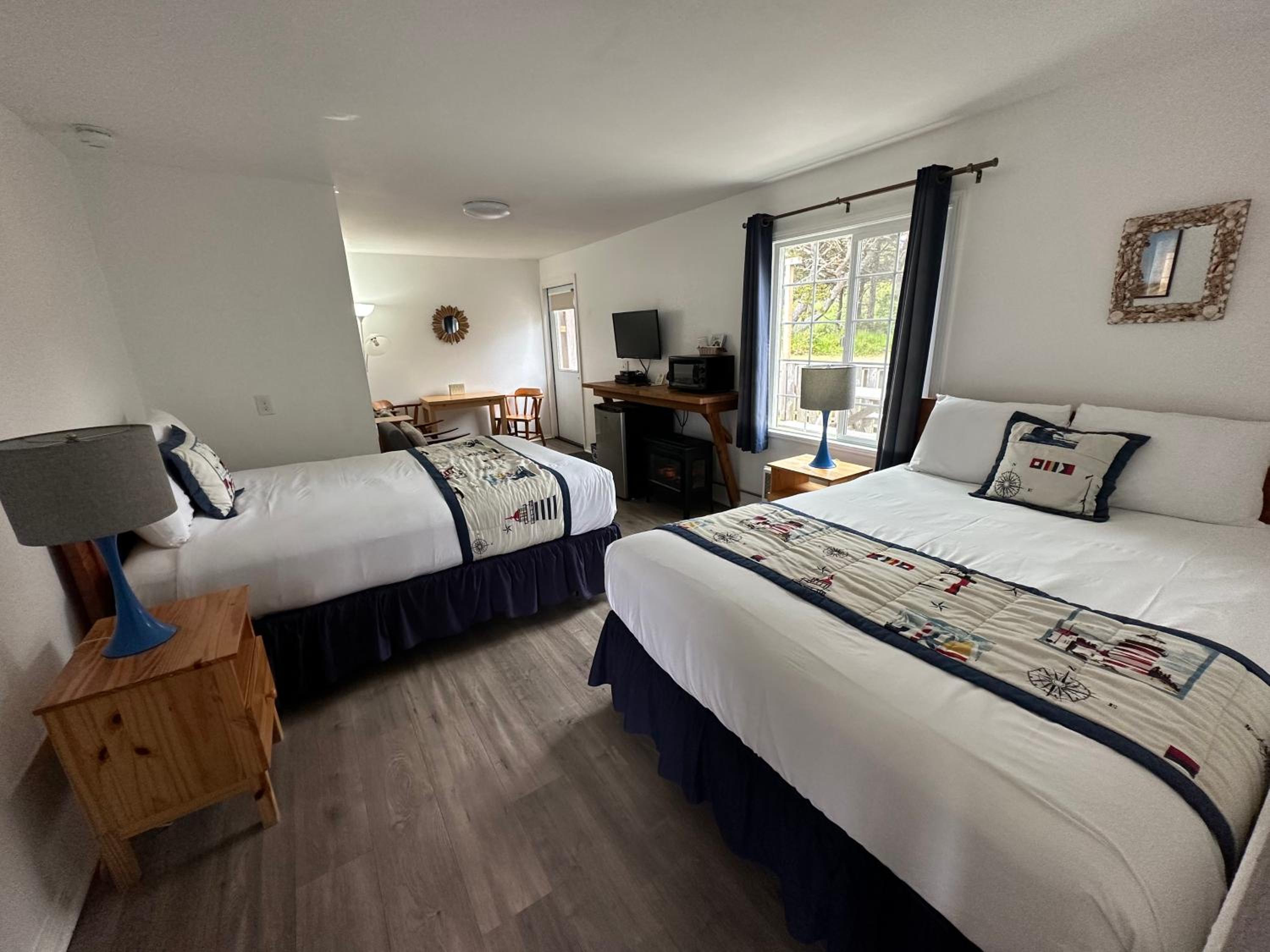 Two Queen Beds - Non-View