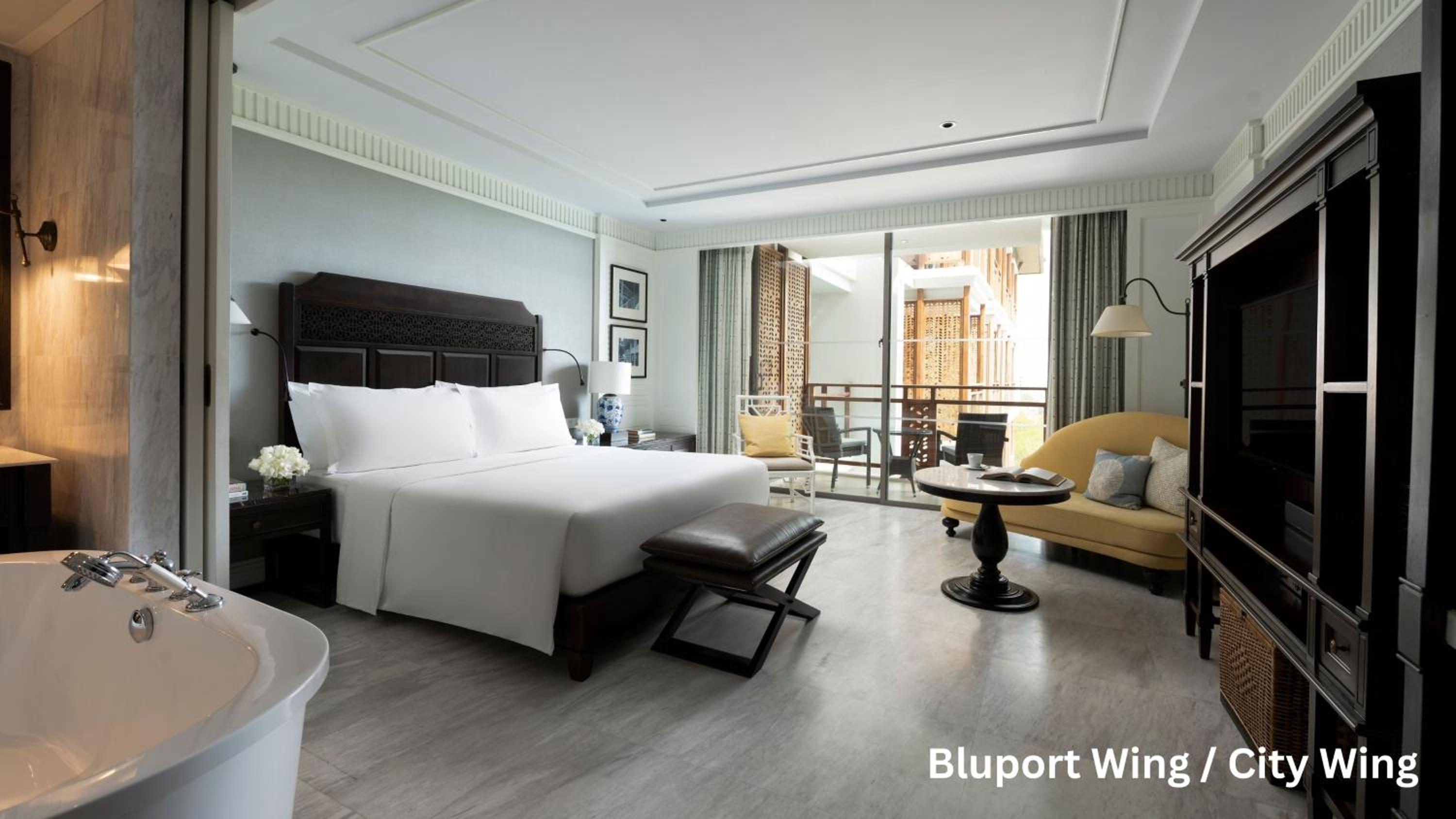 Classic King Room - Photo 7