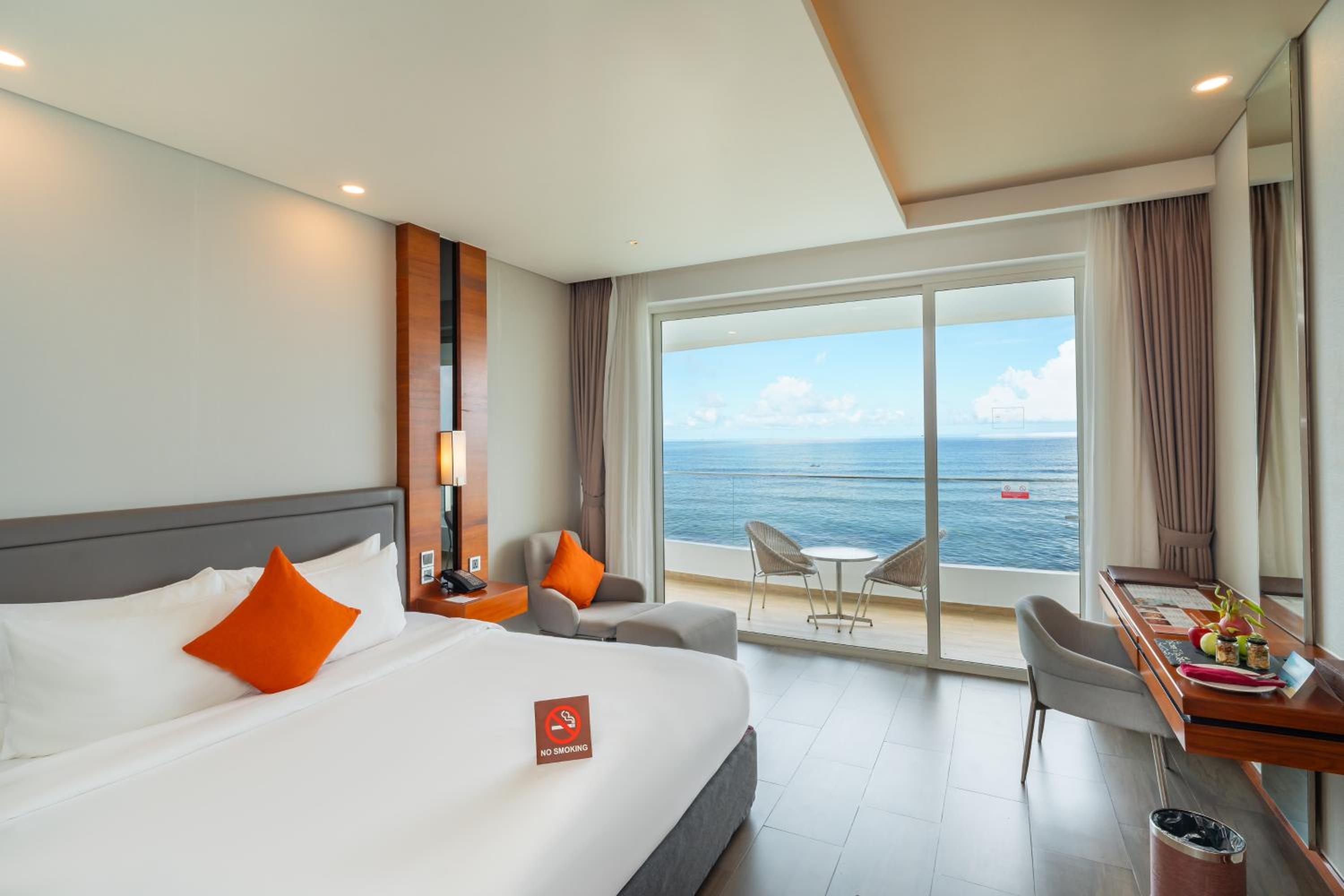 Classic Ocean View King