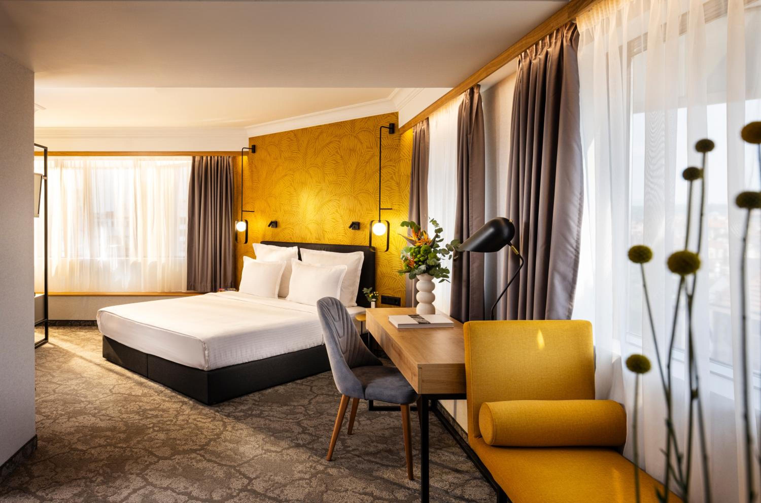 Suite photo 1