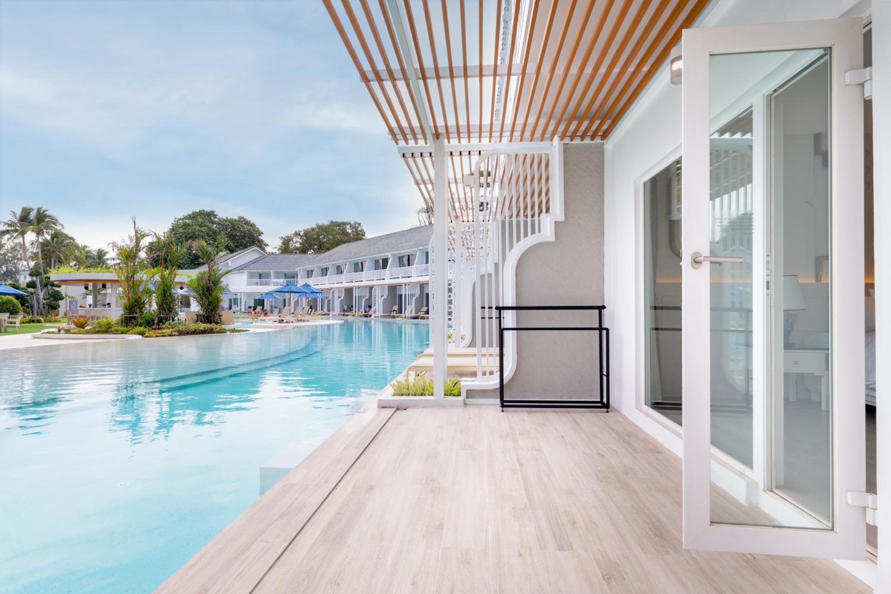 One Bedroom Lagoon Pool Access Suites - Photo 4