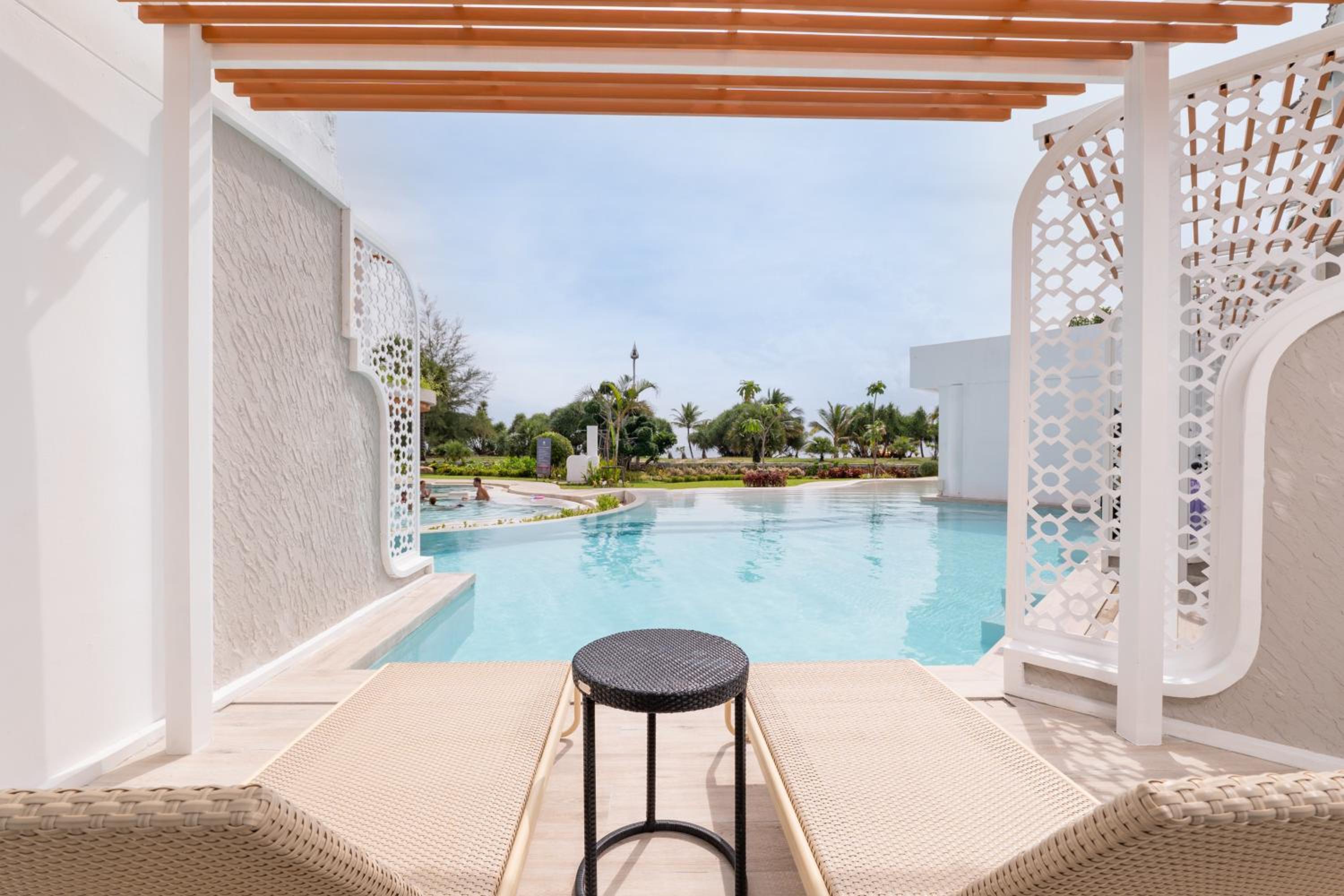 One Bedroom Lagoon Pool Access Suites - Photo 2