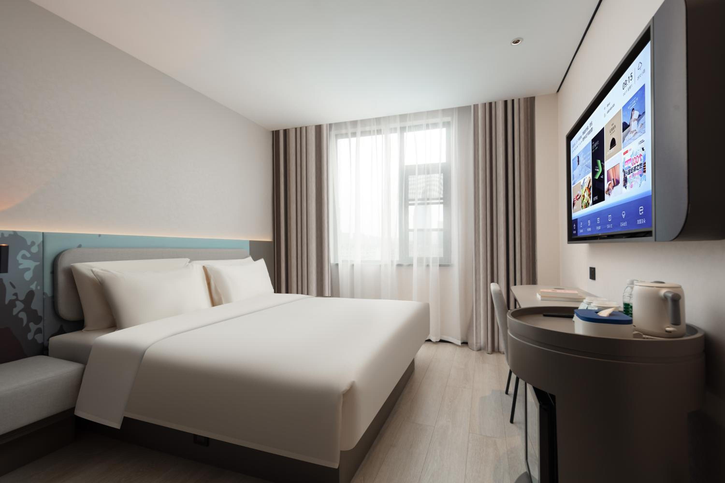 Comfort Queen Room  photo 1