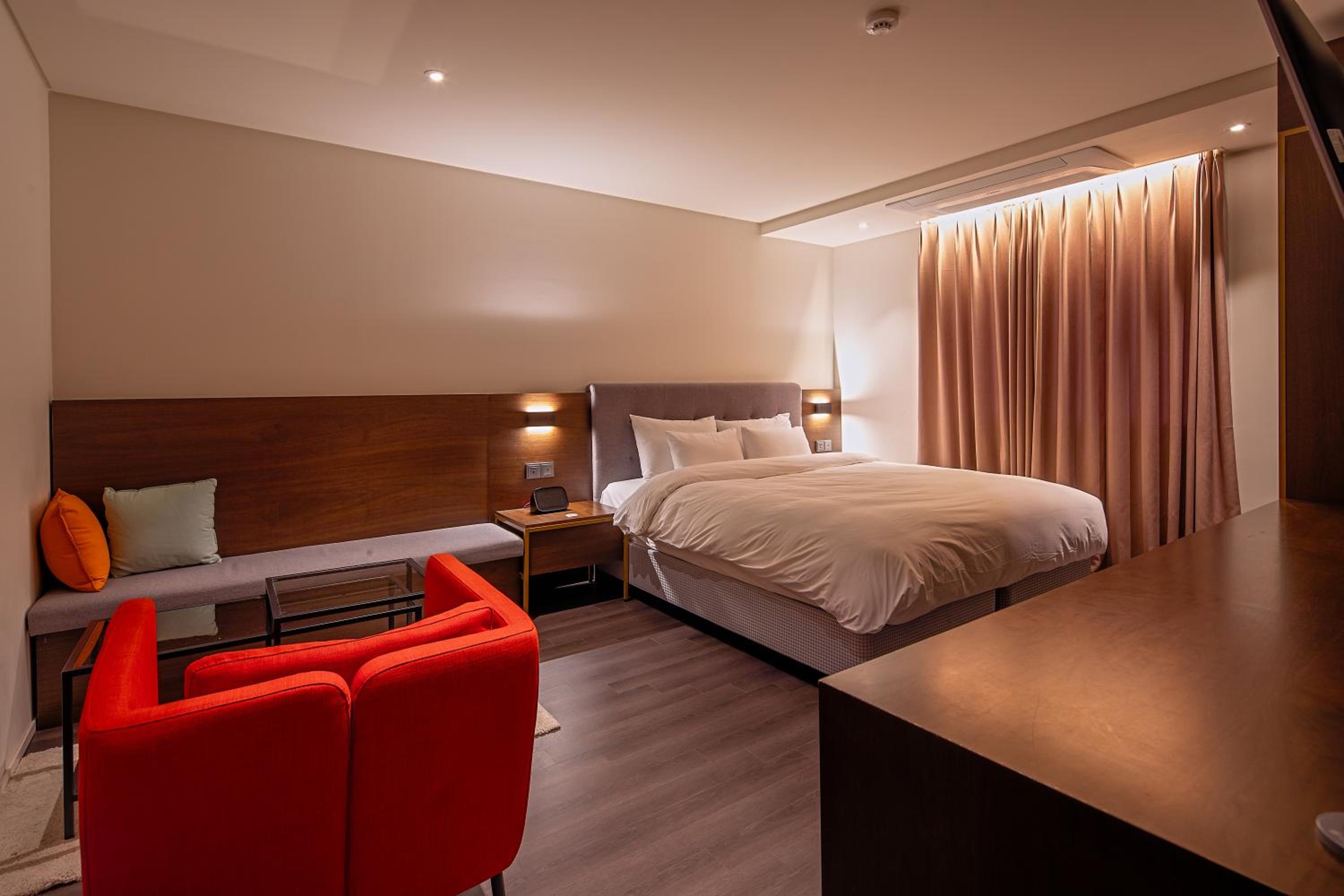 Deluxe Room - Photo 1