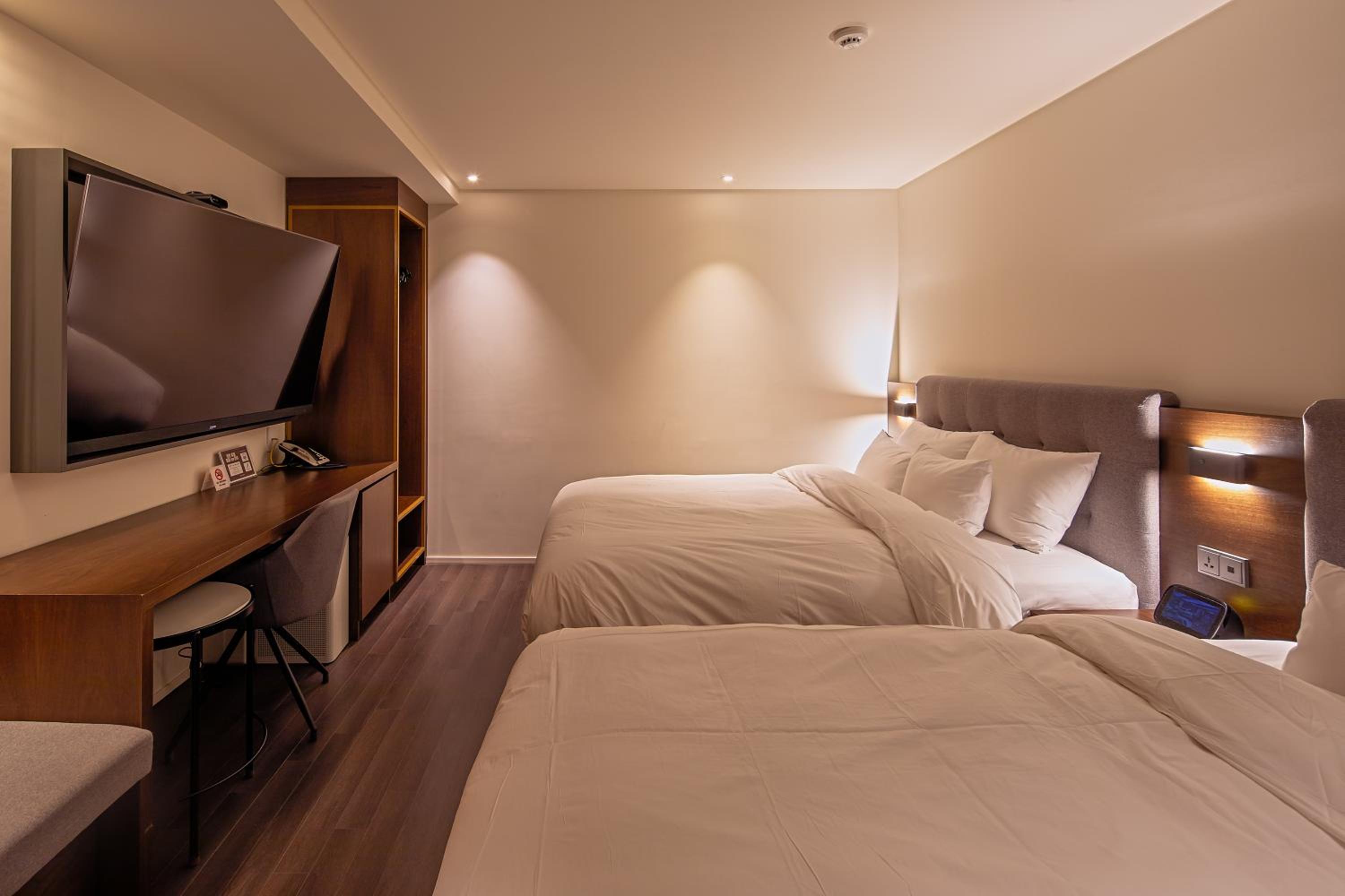 Deluxe Twin Room - Photo 5