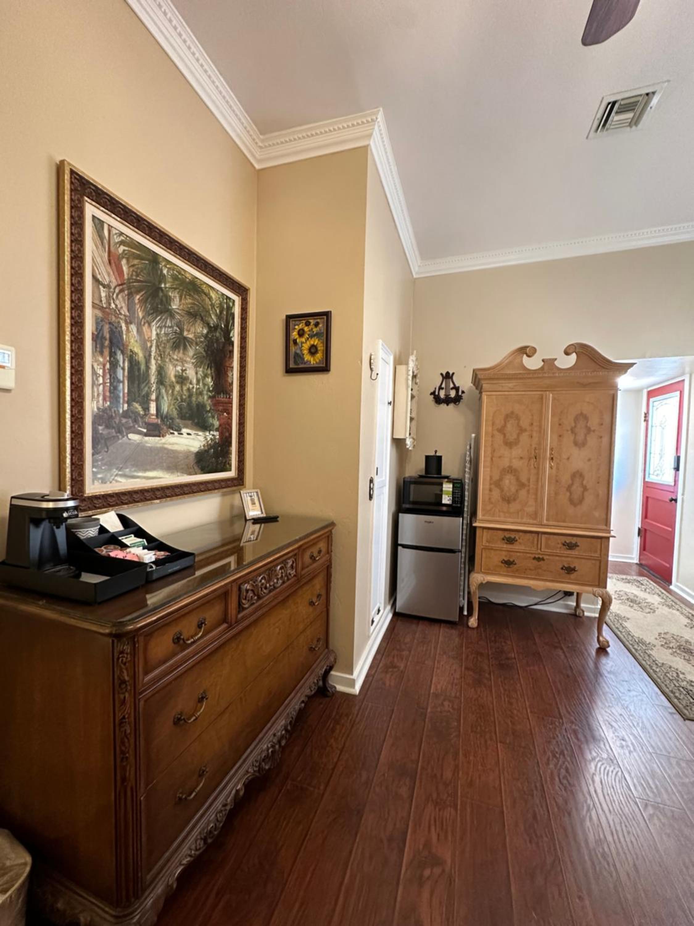 Standard Queen Room photo 1