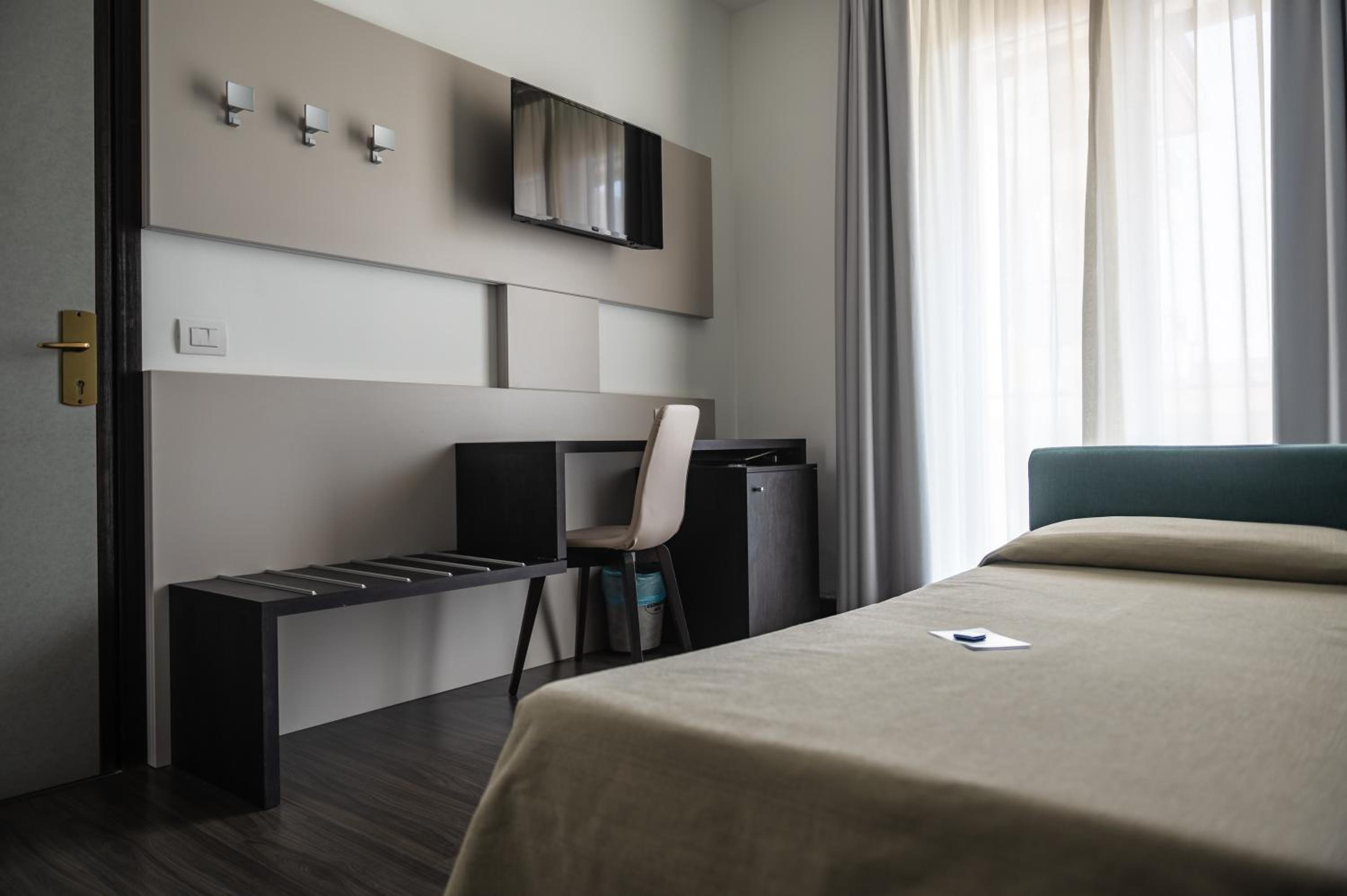 Comfort Single Room with Beach Package