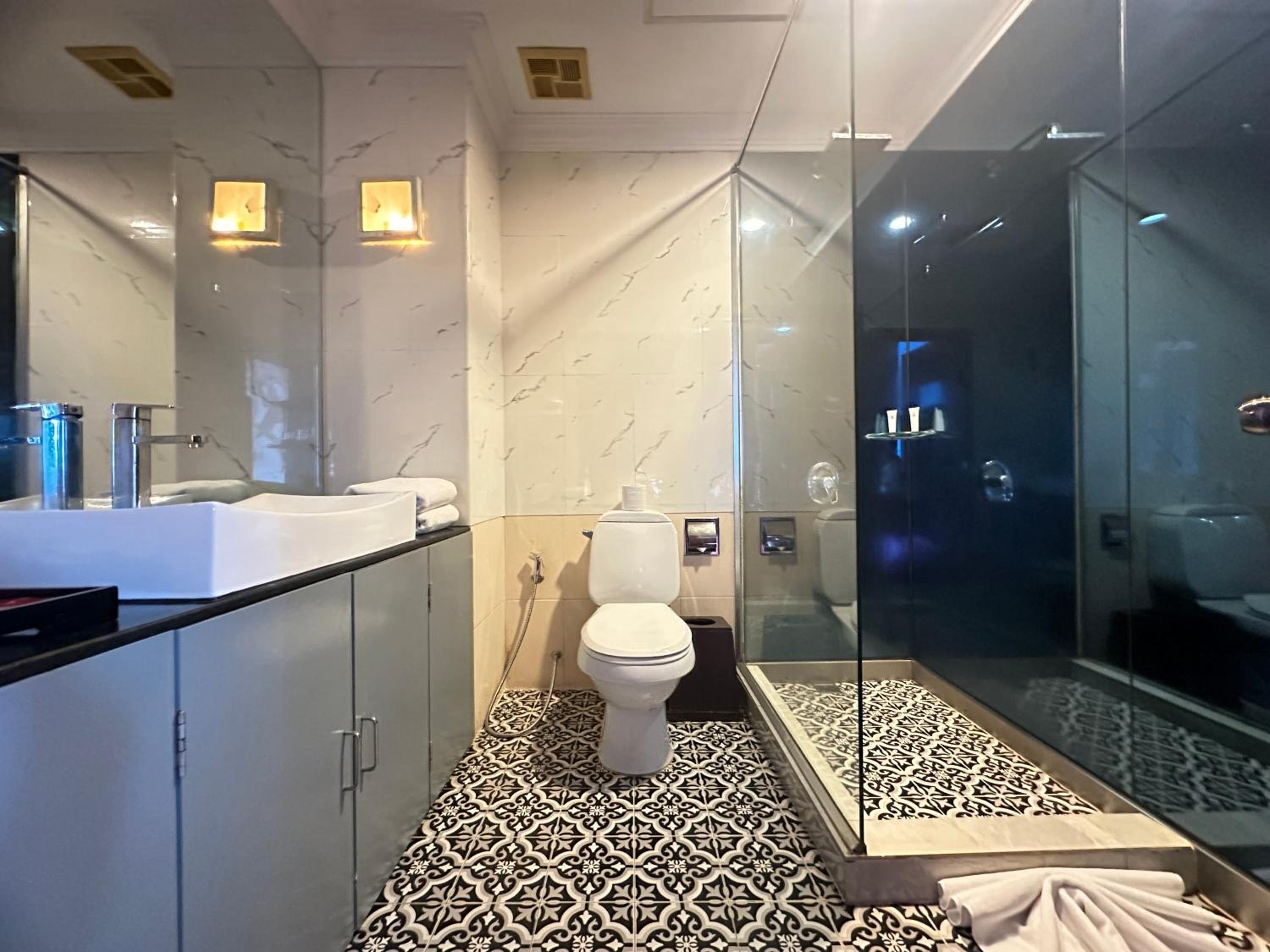 Deluxe Twin Room - Photo 4