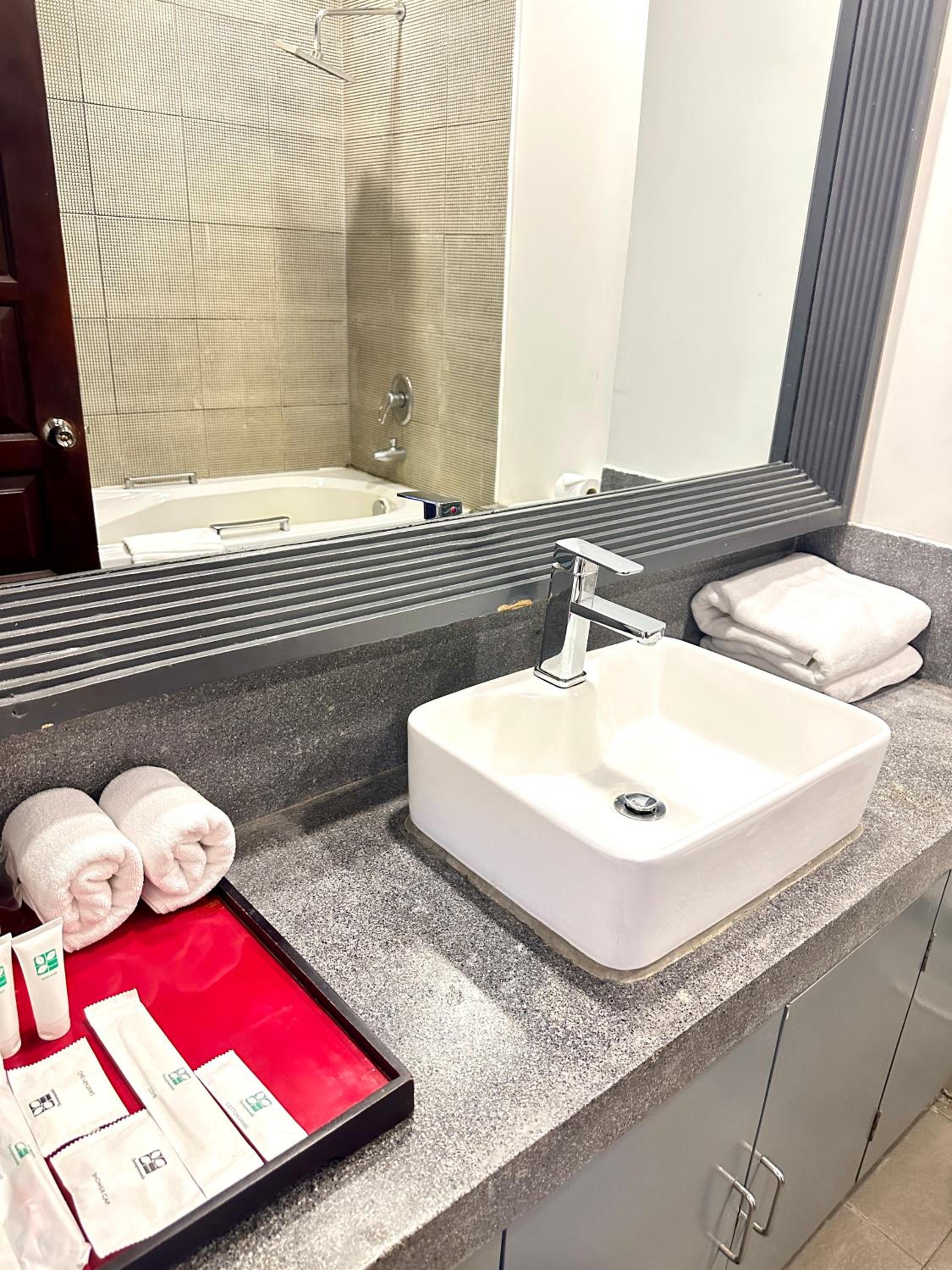 Family Suite - Photo 7