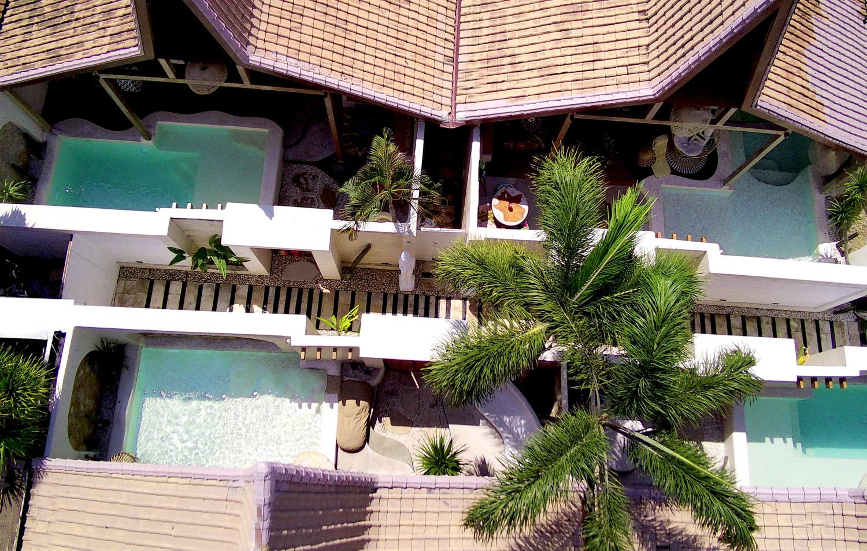 Honeymoon Private Jacuzzi Pool Villa photo 2