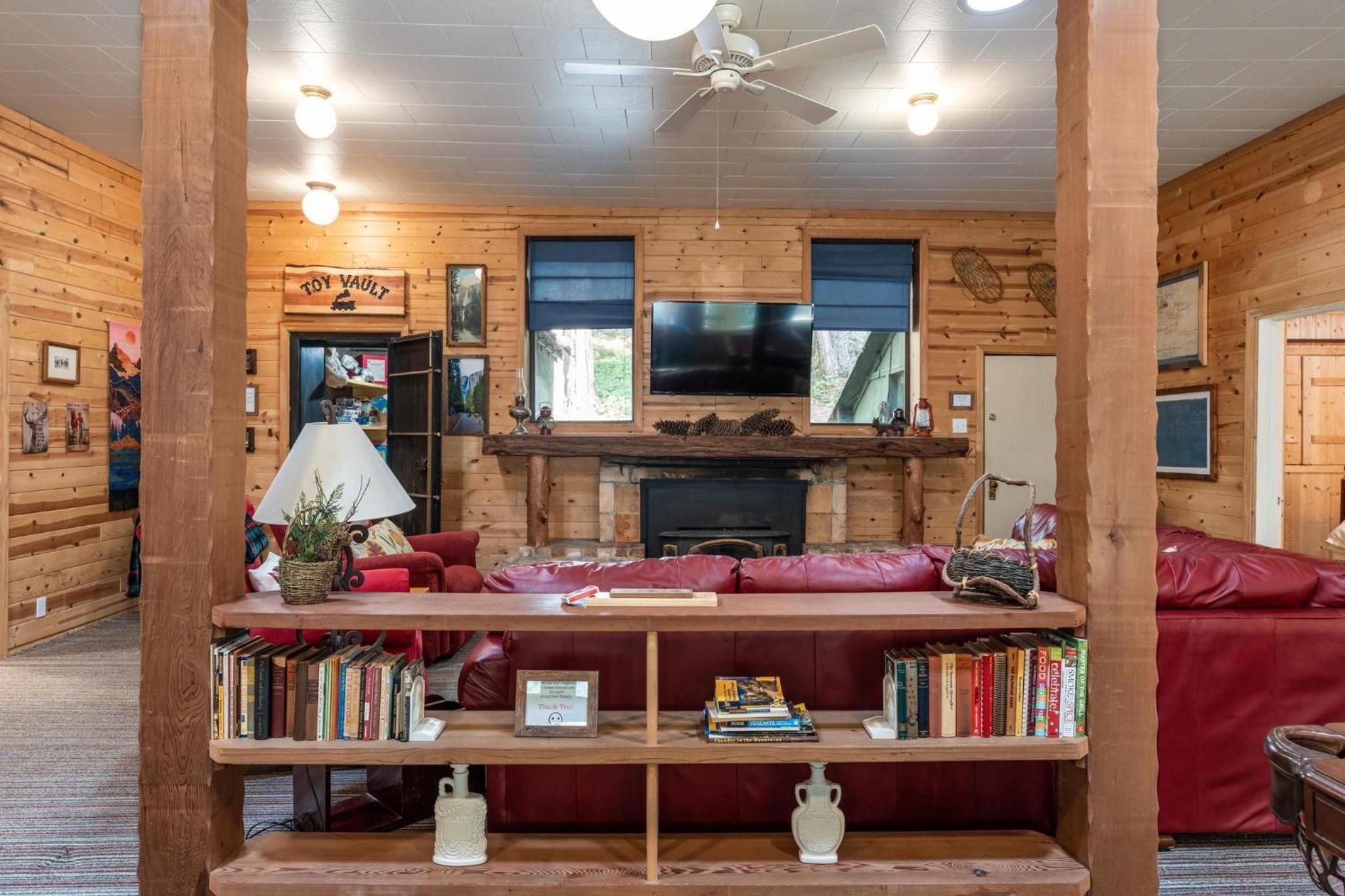Four-Bedroom House photo 3
