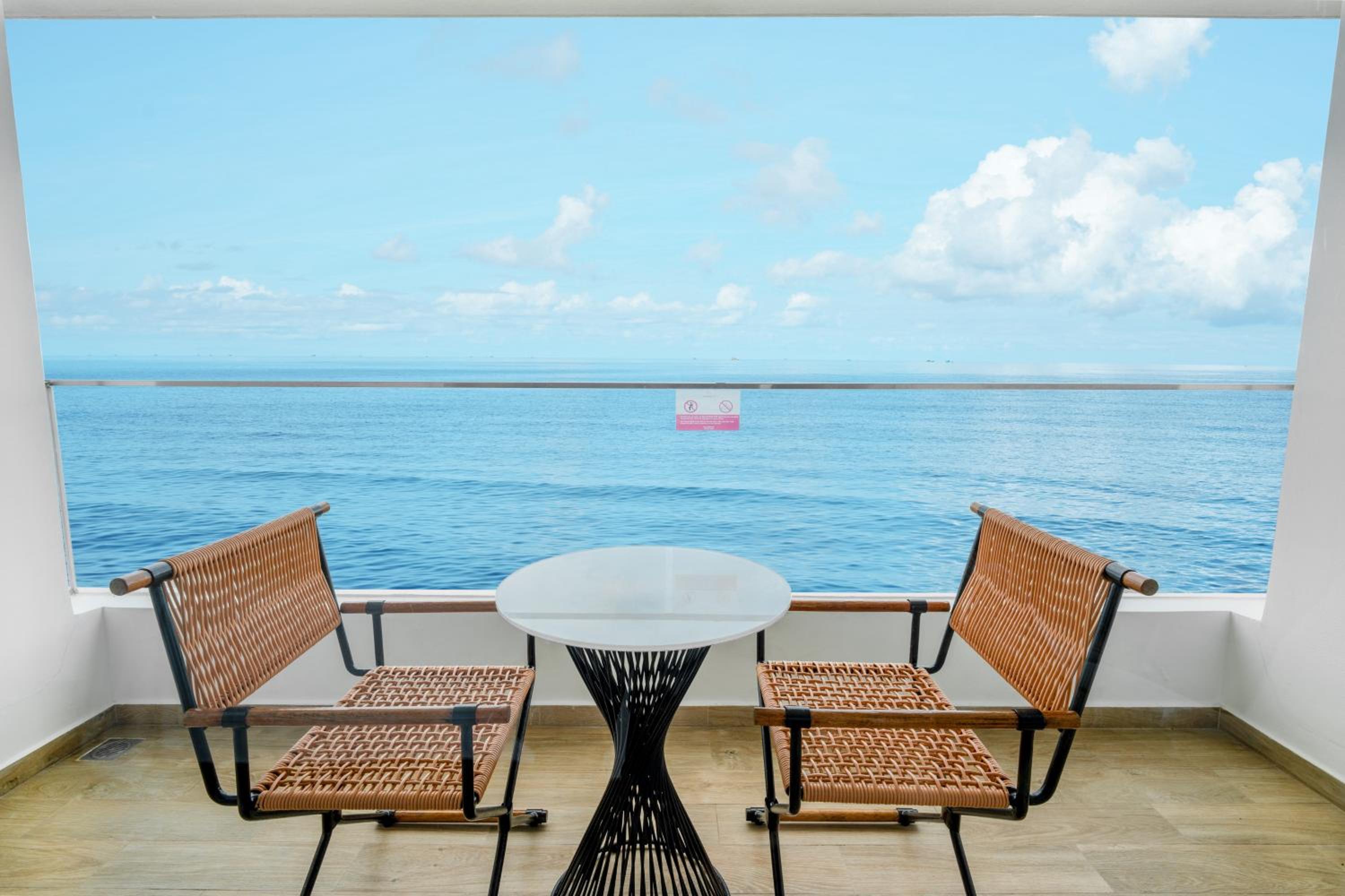 Premium Ocean View Twin photo 2