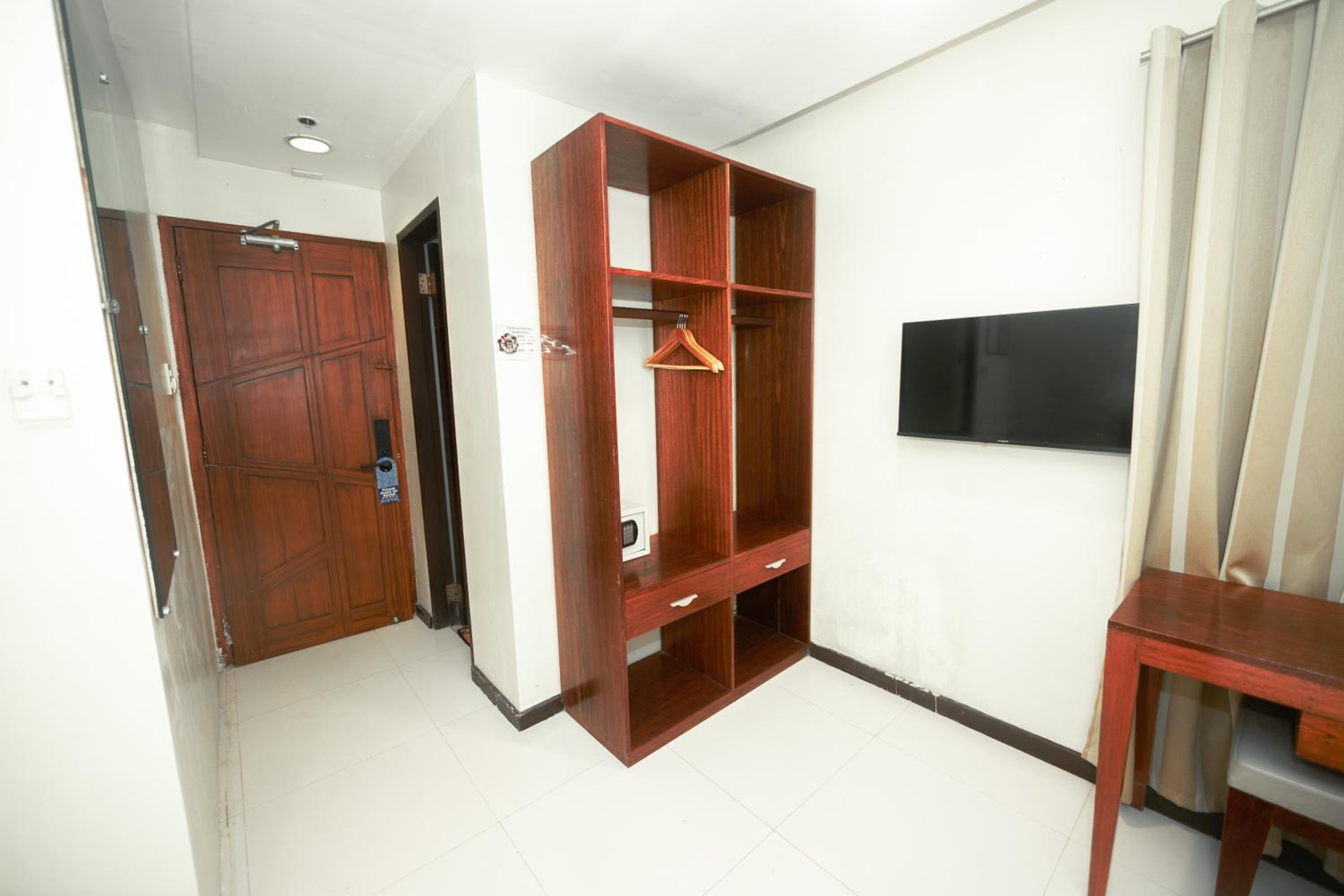 Single Room photo 3