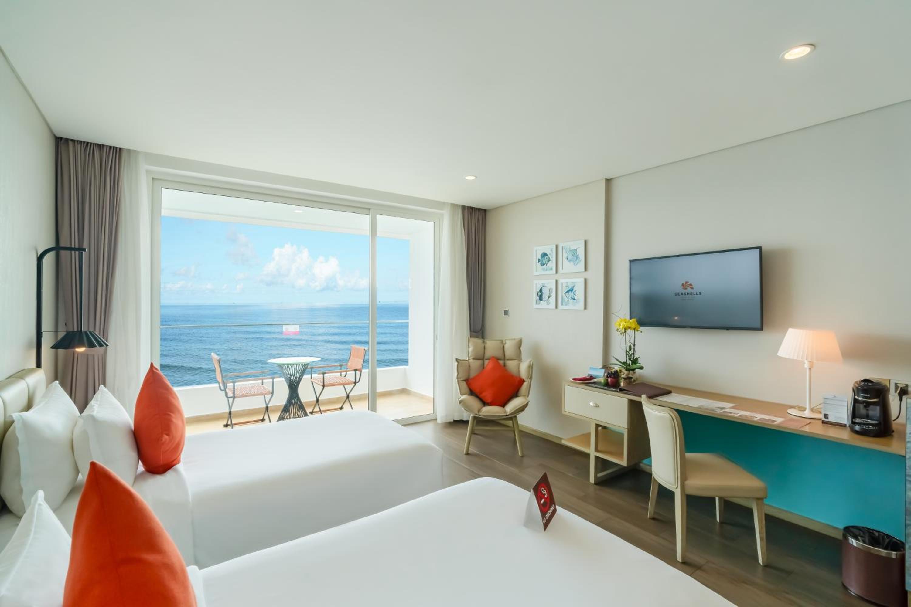 Premium Ocean View Twin photo 2