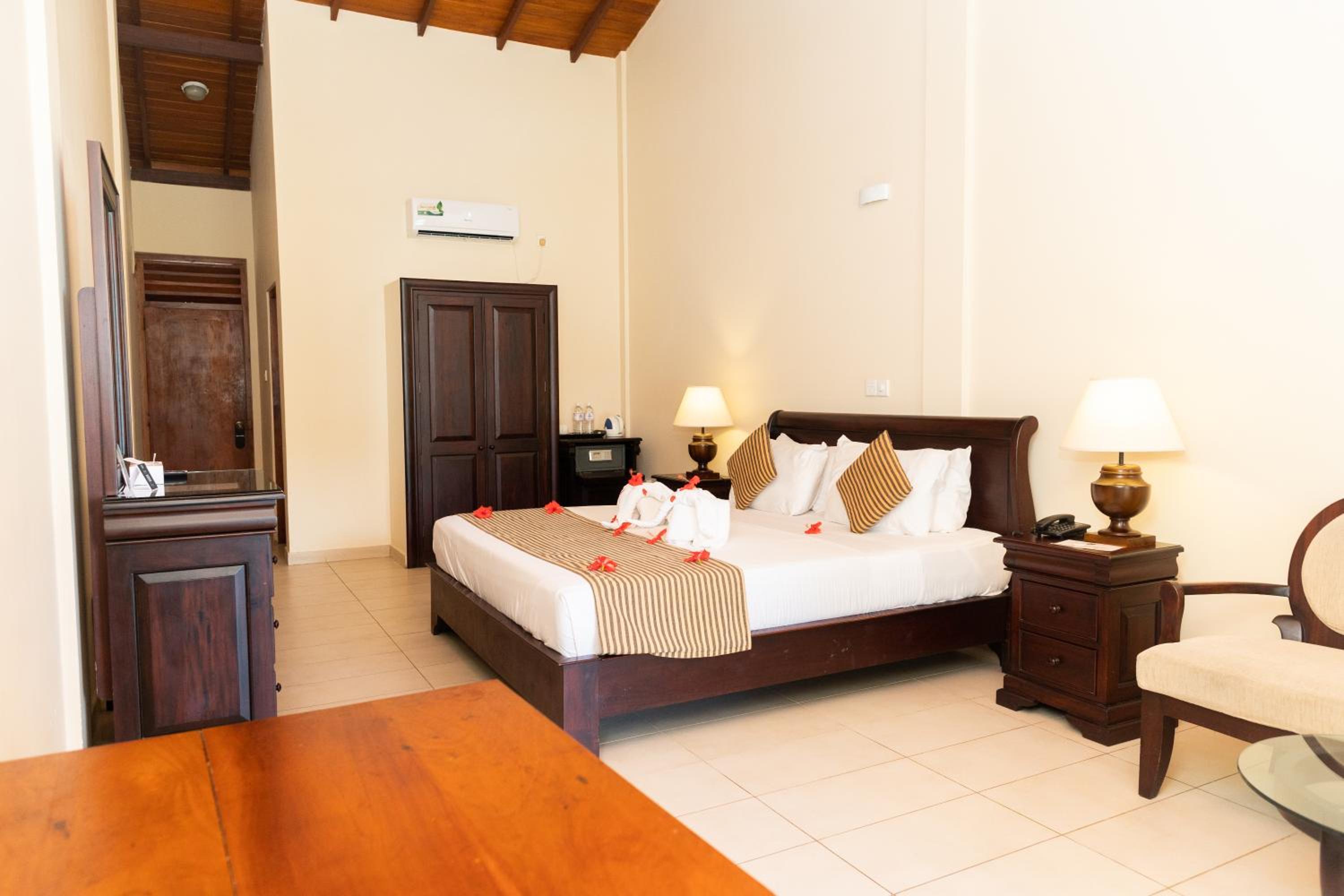 Superior Double or Twin Room with Sea View