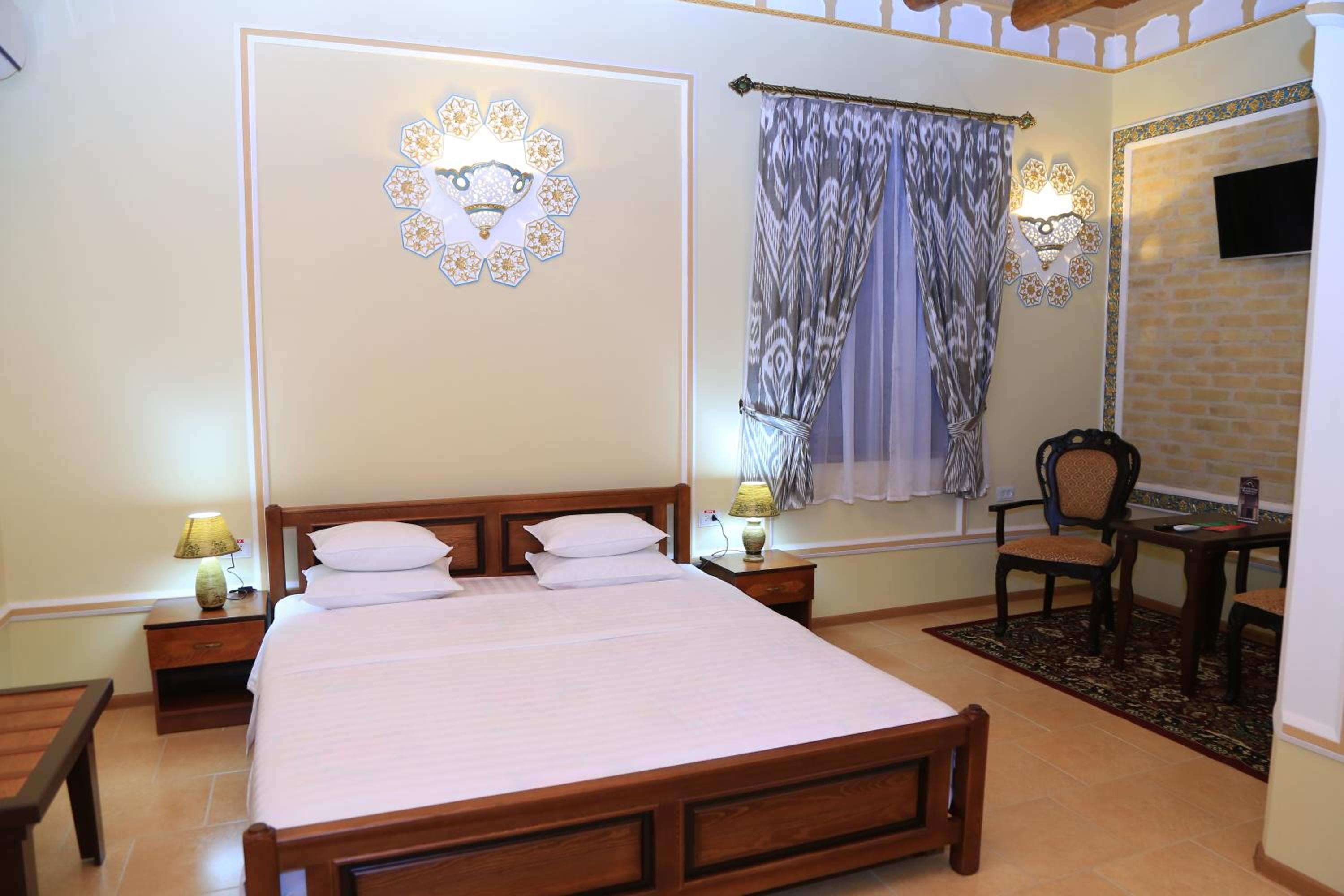 Large Double Room photo 3
