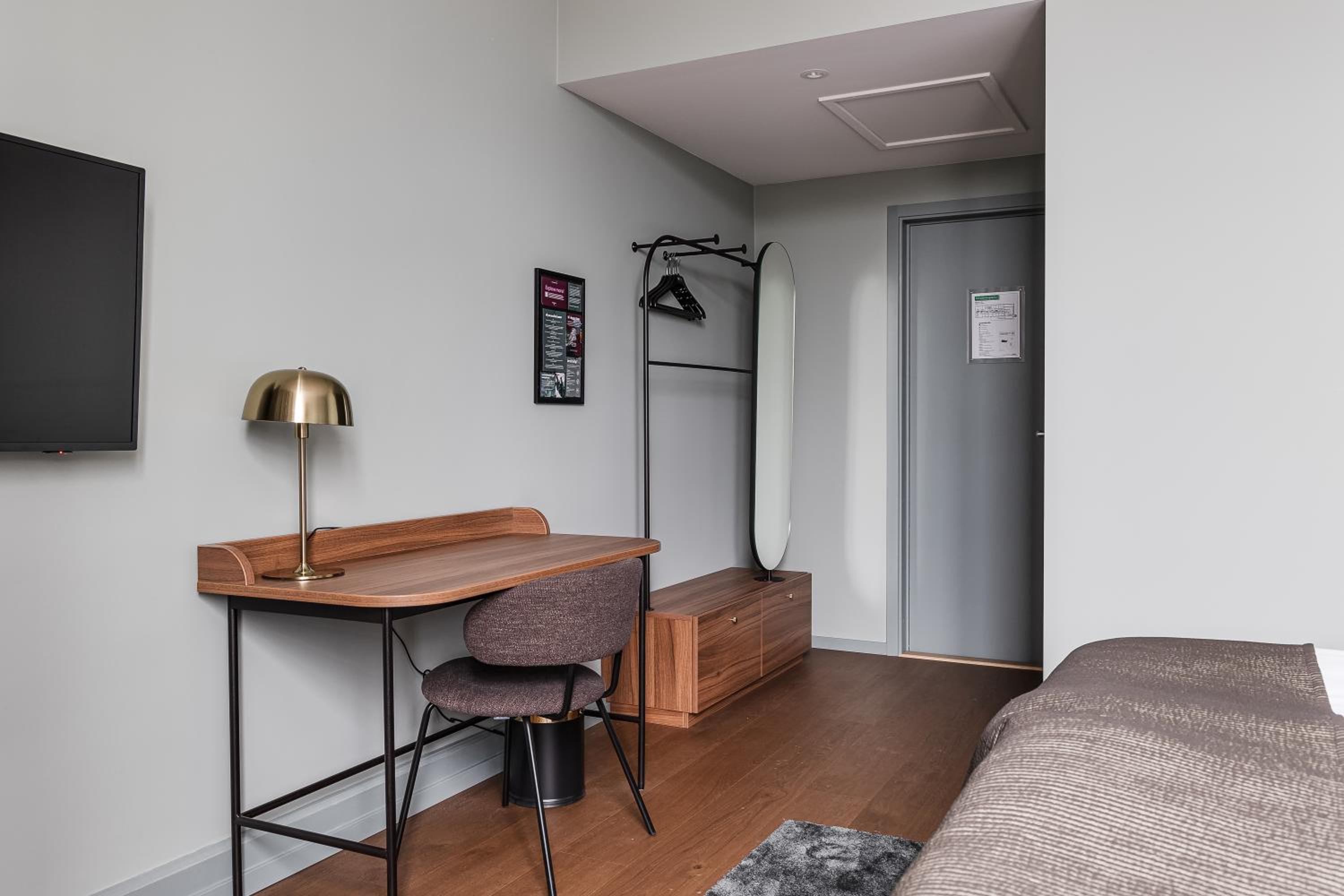 Compact Double Room - Photo 3