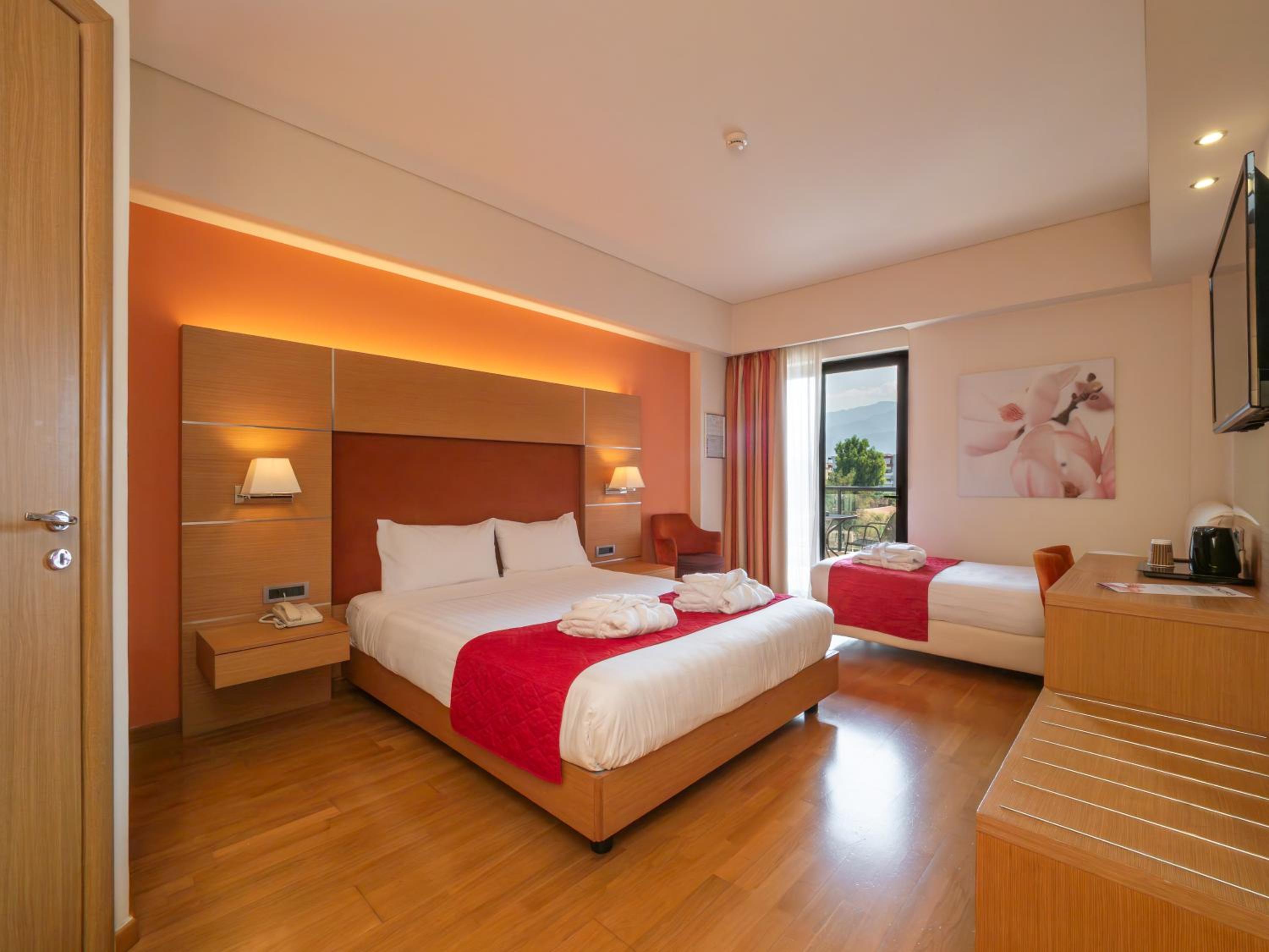 Standard Triple Room - Photo 1