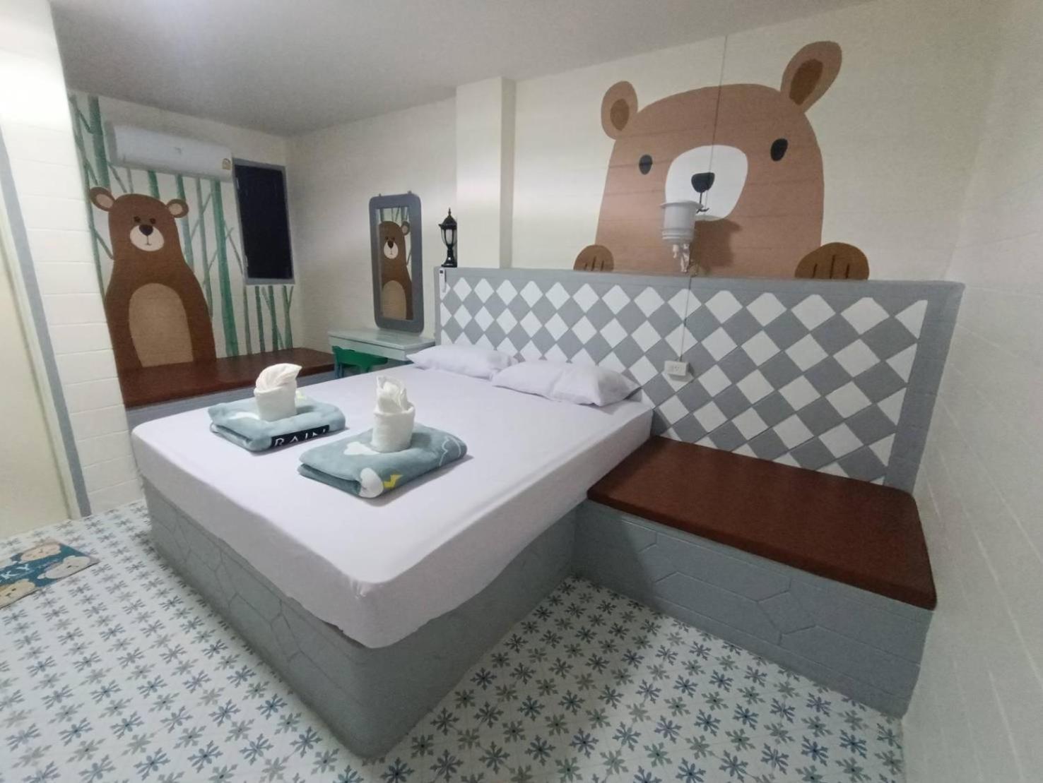 Deluxe King Room photo 3