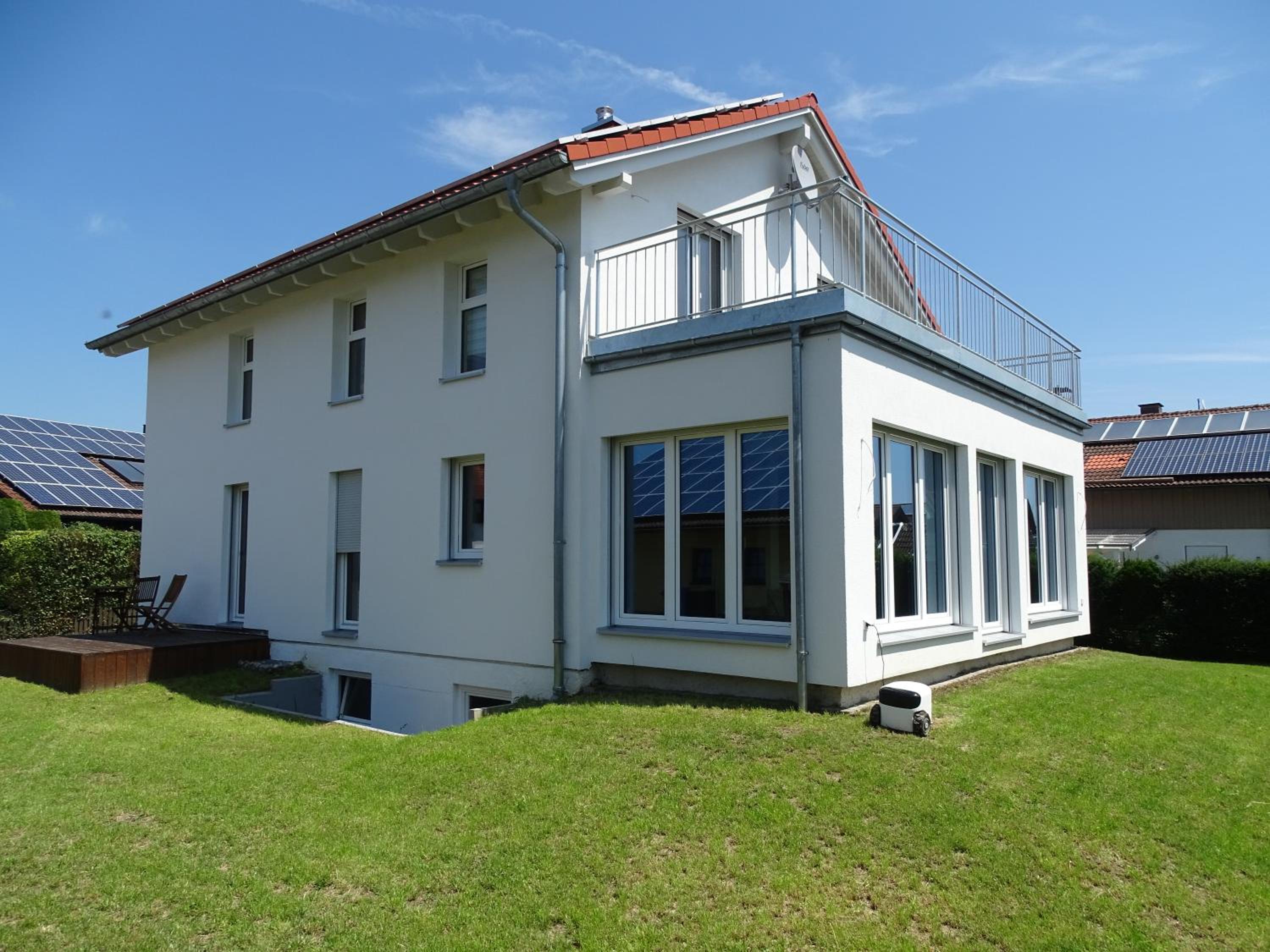 Two-Bedroom Apartment with Garden View photo 2