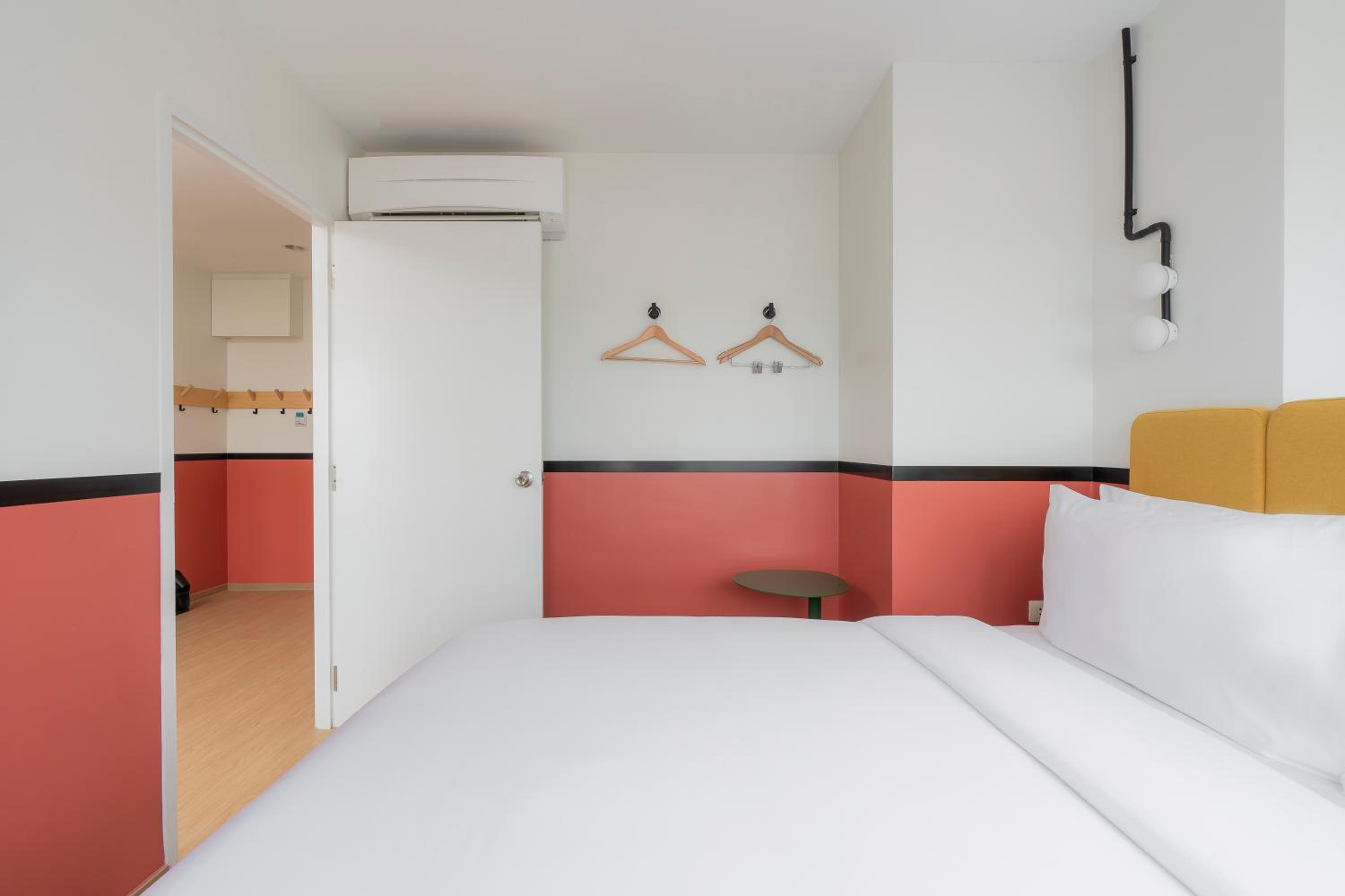 Two Bedroom Bunk Bed - Photo 3