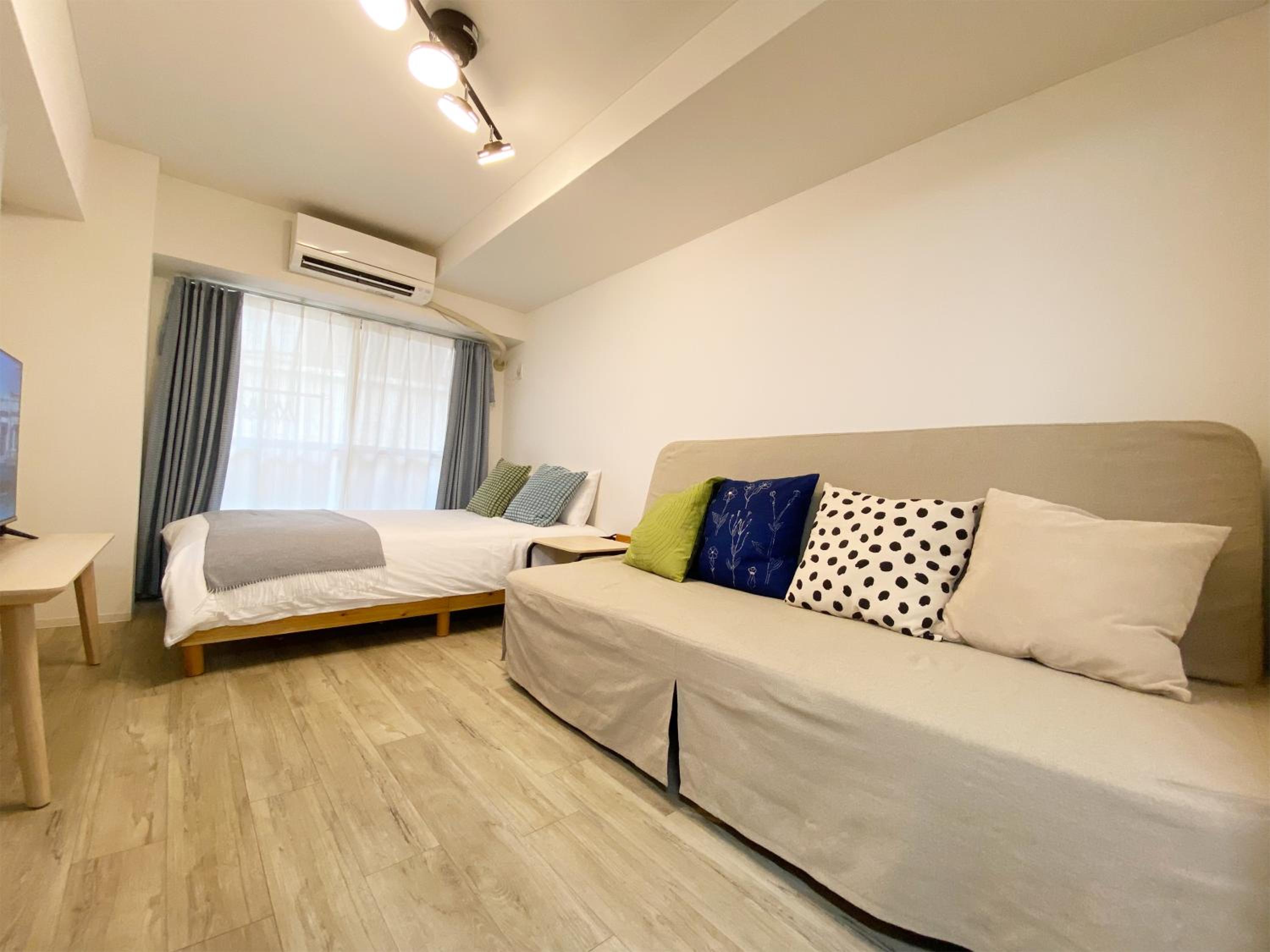 One-Bedroom Apartment photo 3