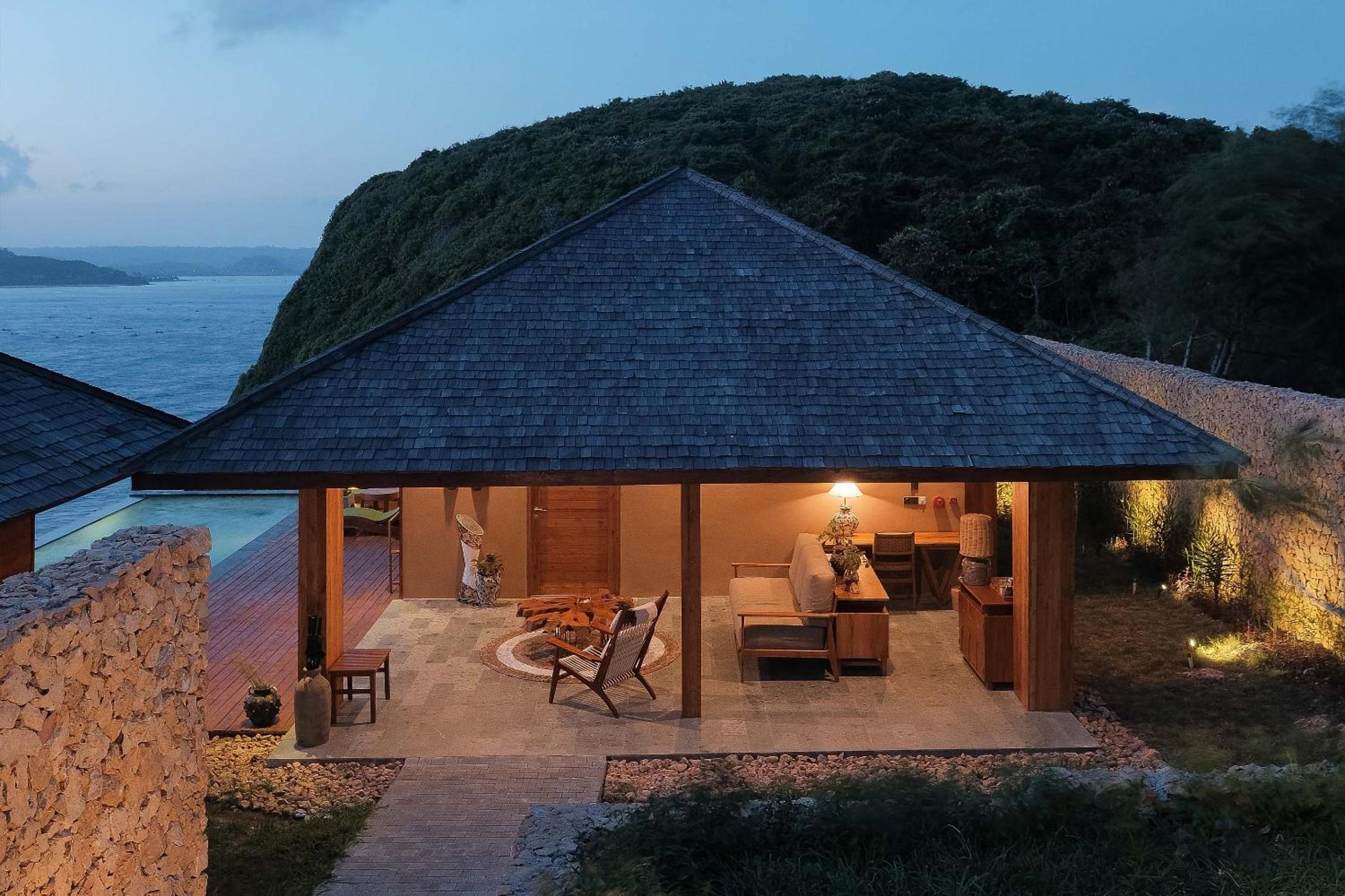 Two-Bedroom Cliff Front Pool Villa
