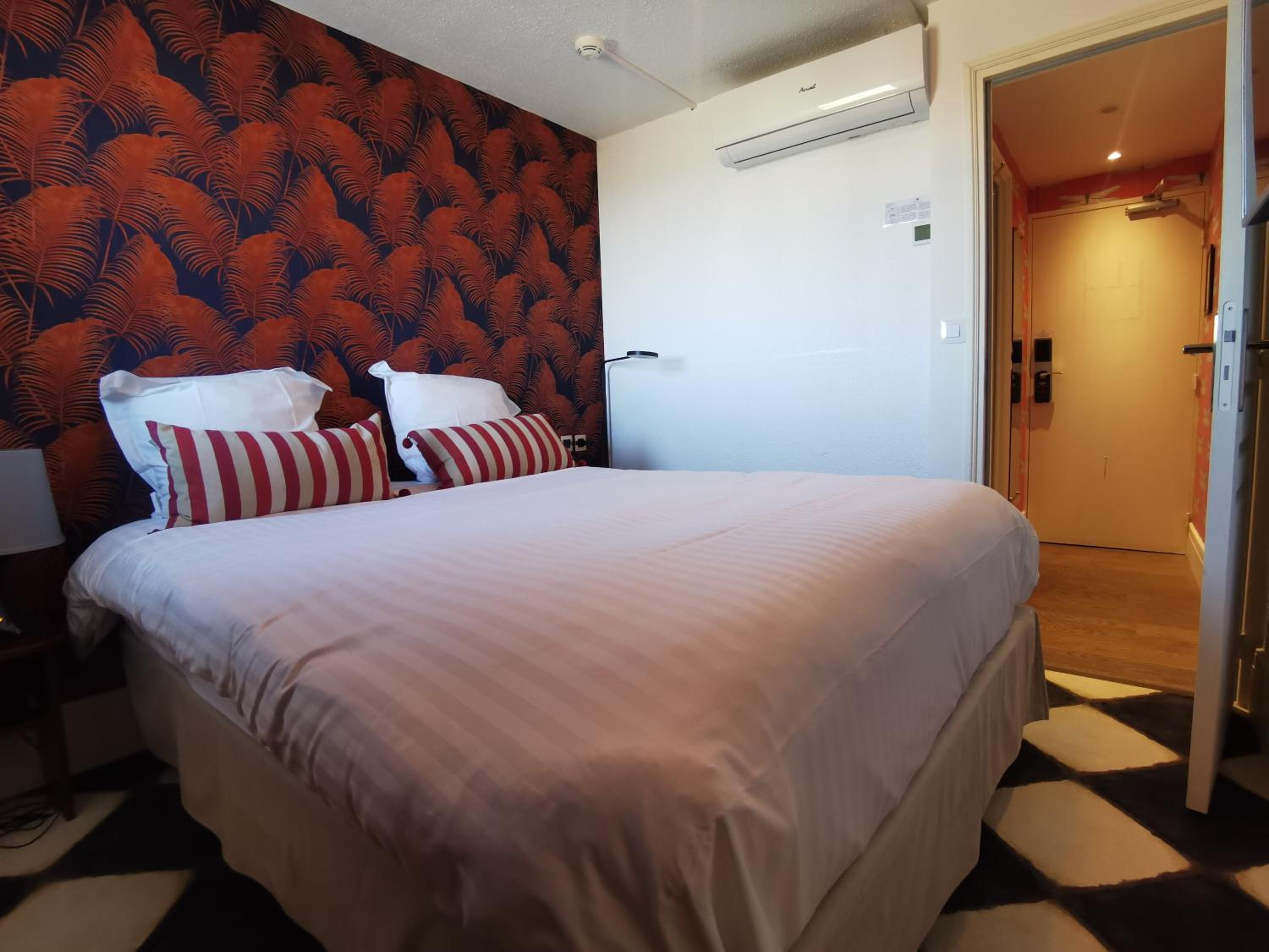 Family Room photo 2