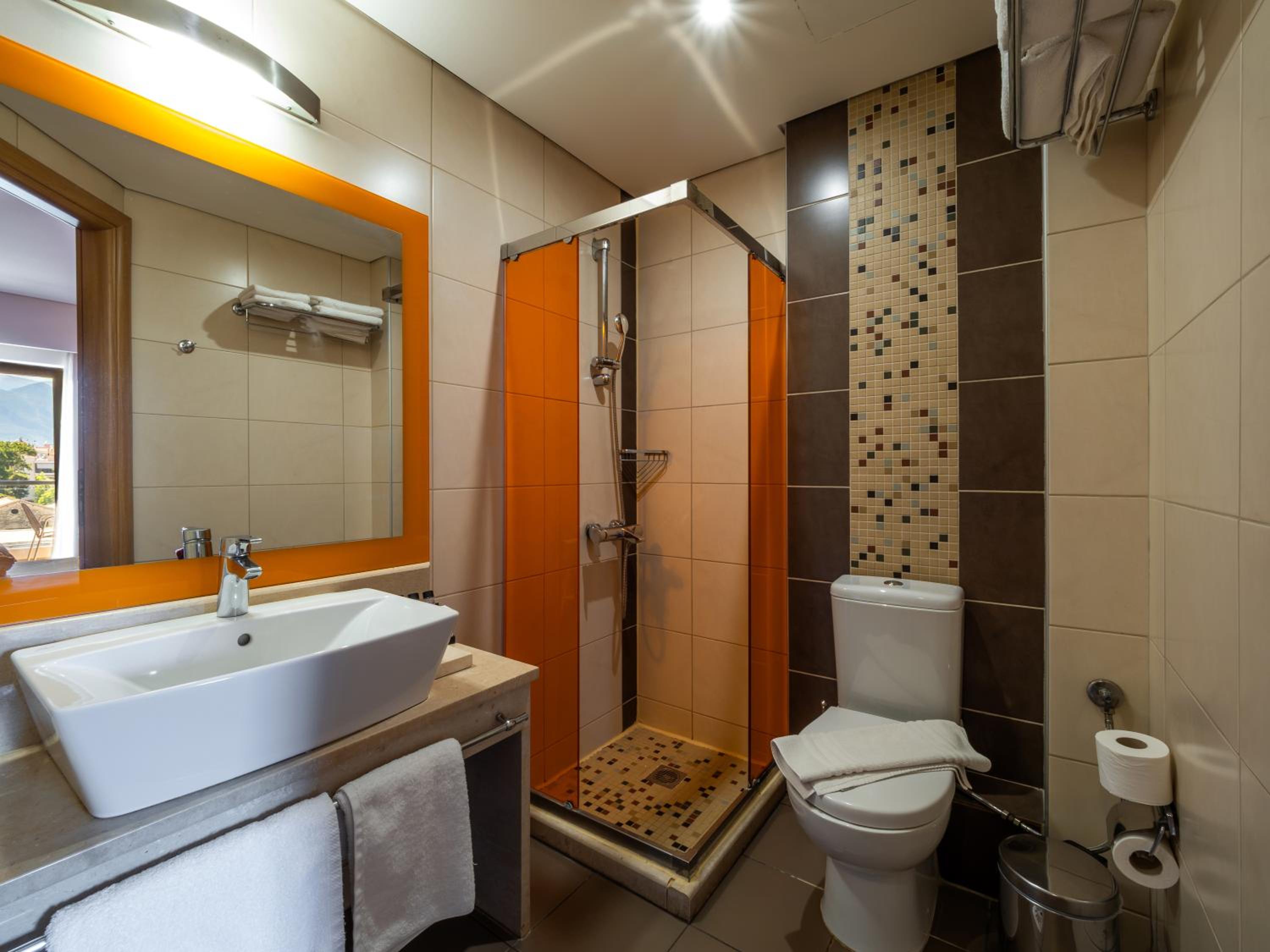 Standard Triple Room - Photo 4