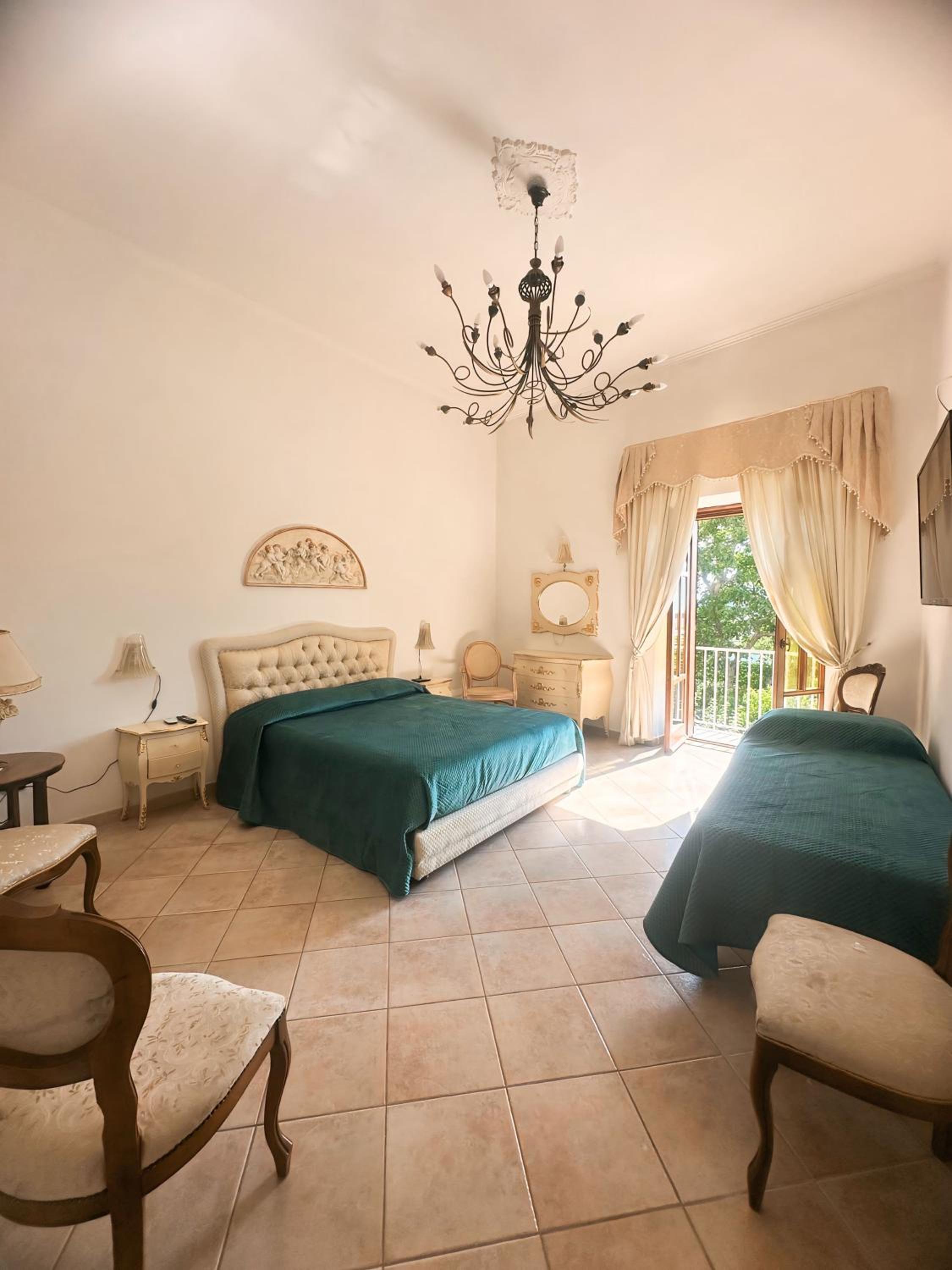 Triple Room with Terrace