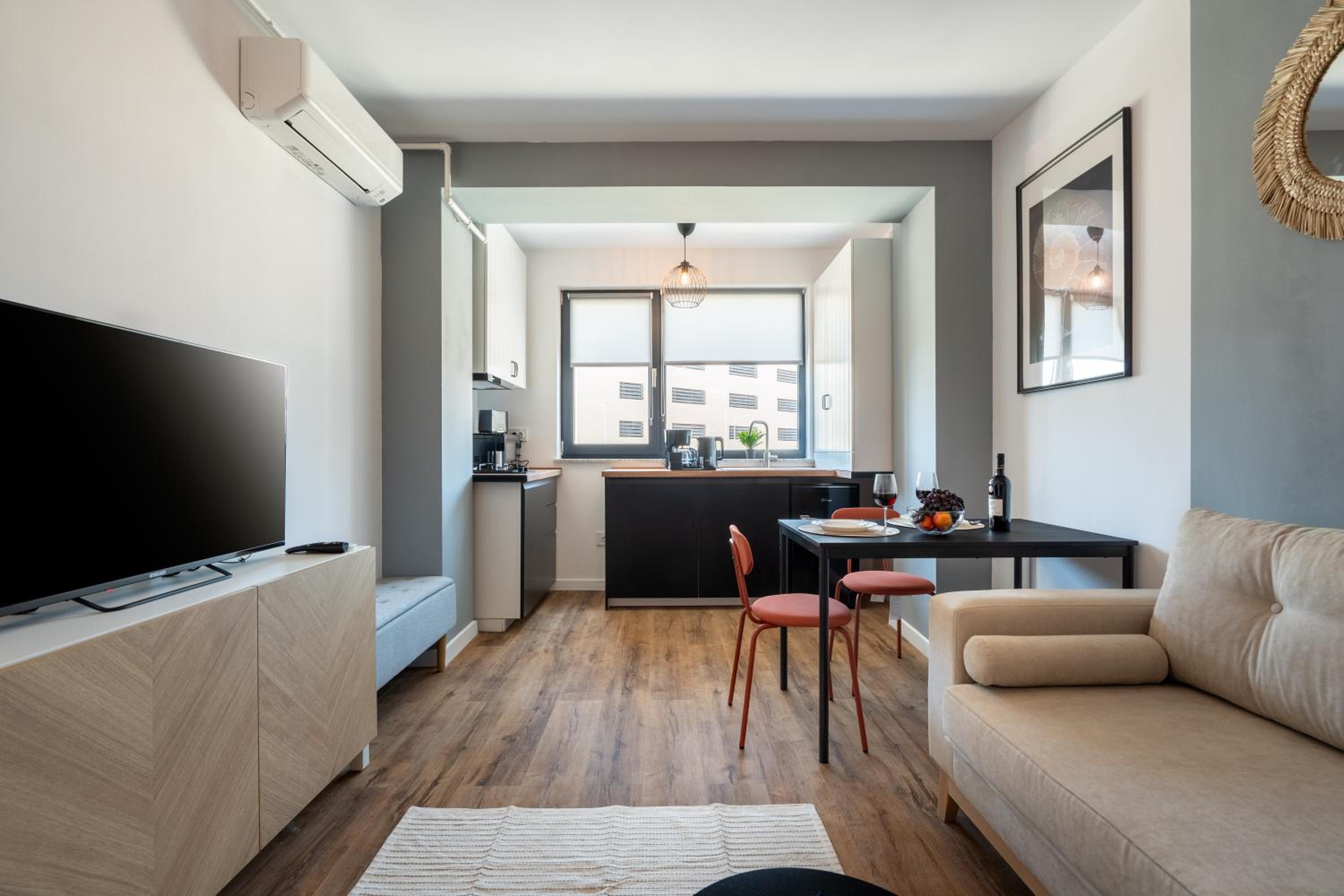 Superior Apartment With Balcony photo 3