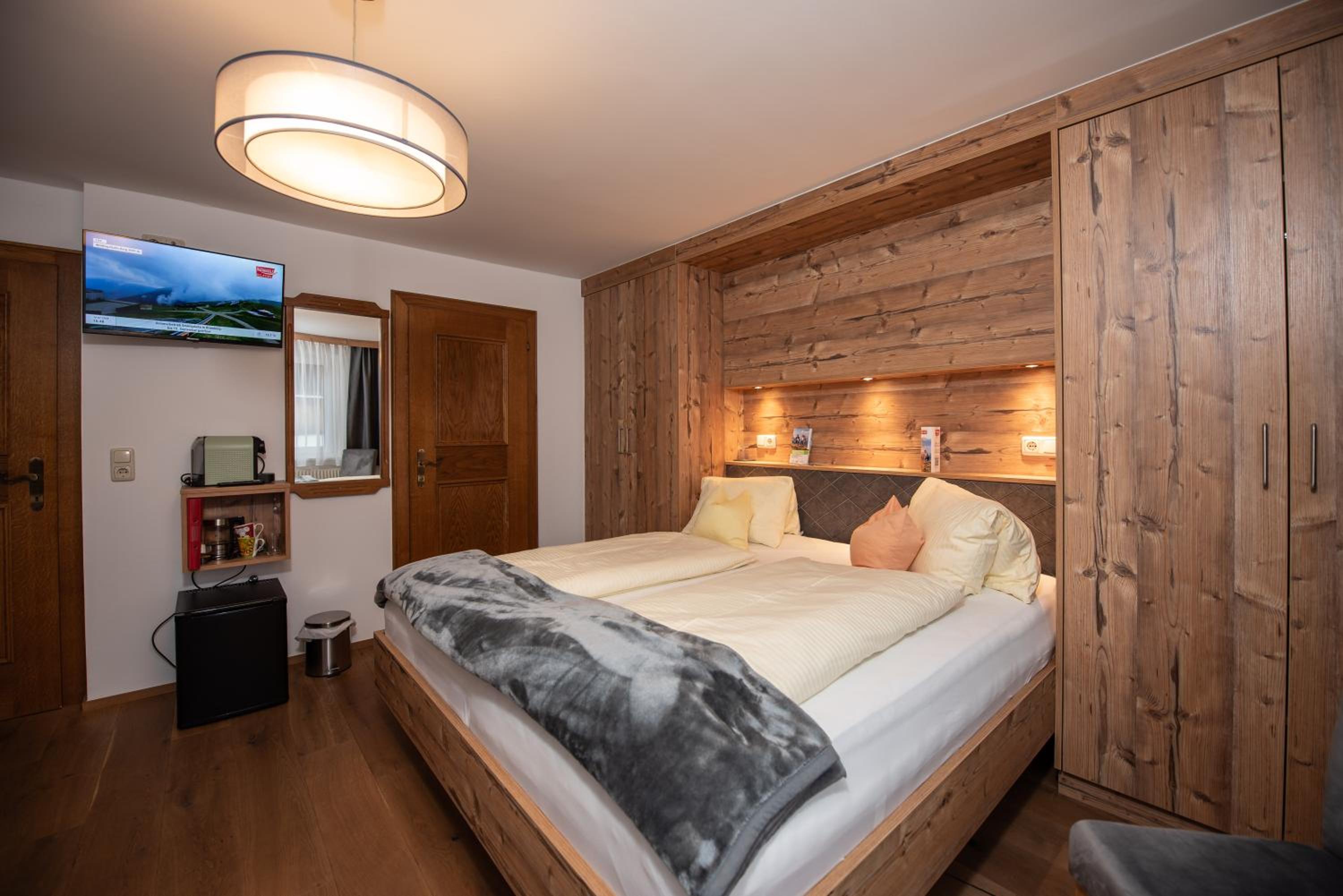 Double Room with Balcony photo 2