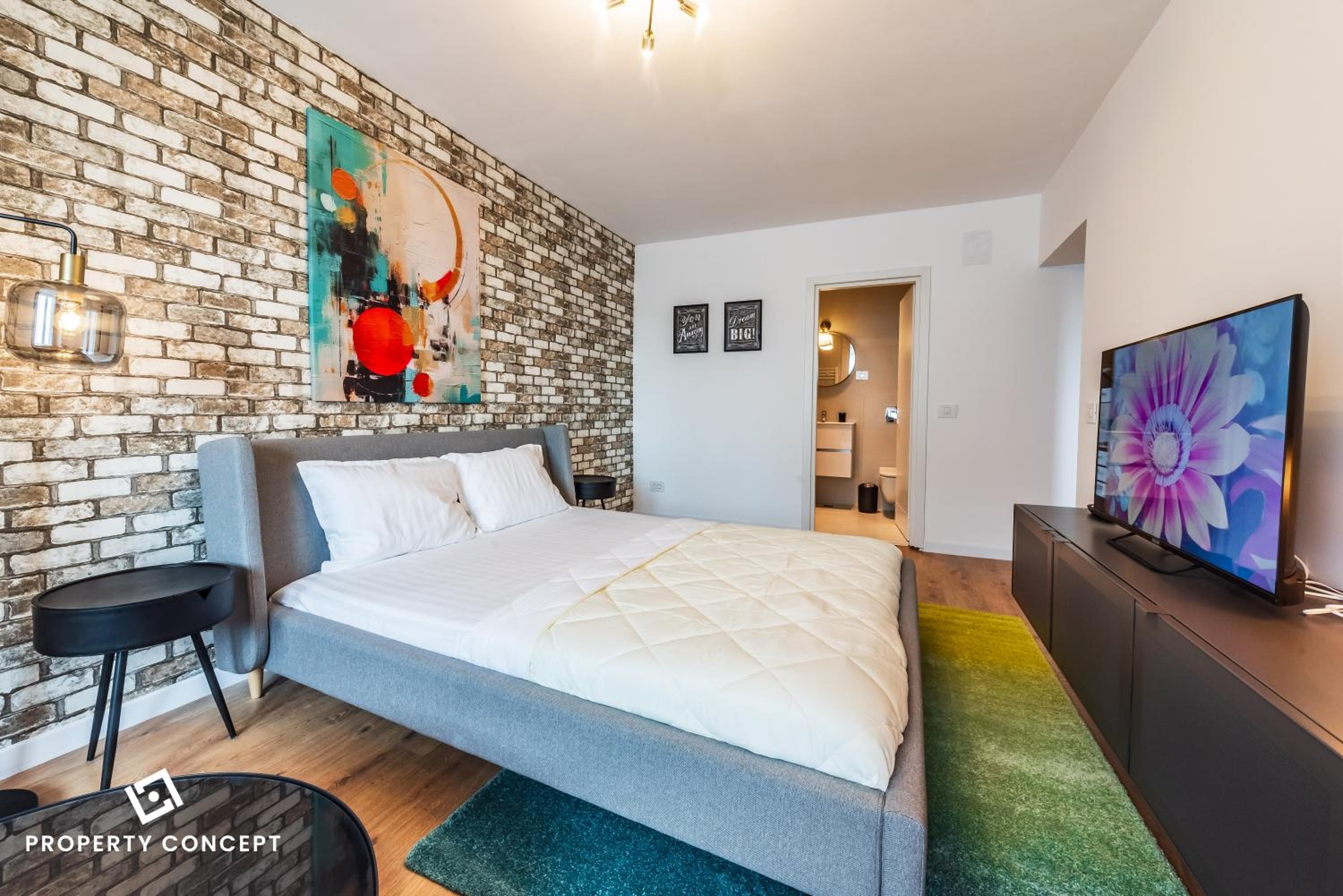Studio Apartment photo 3
