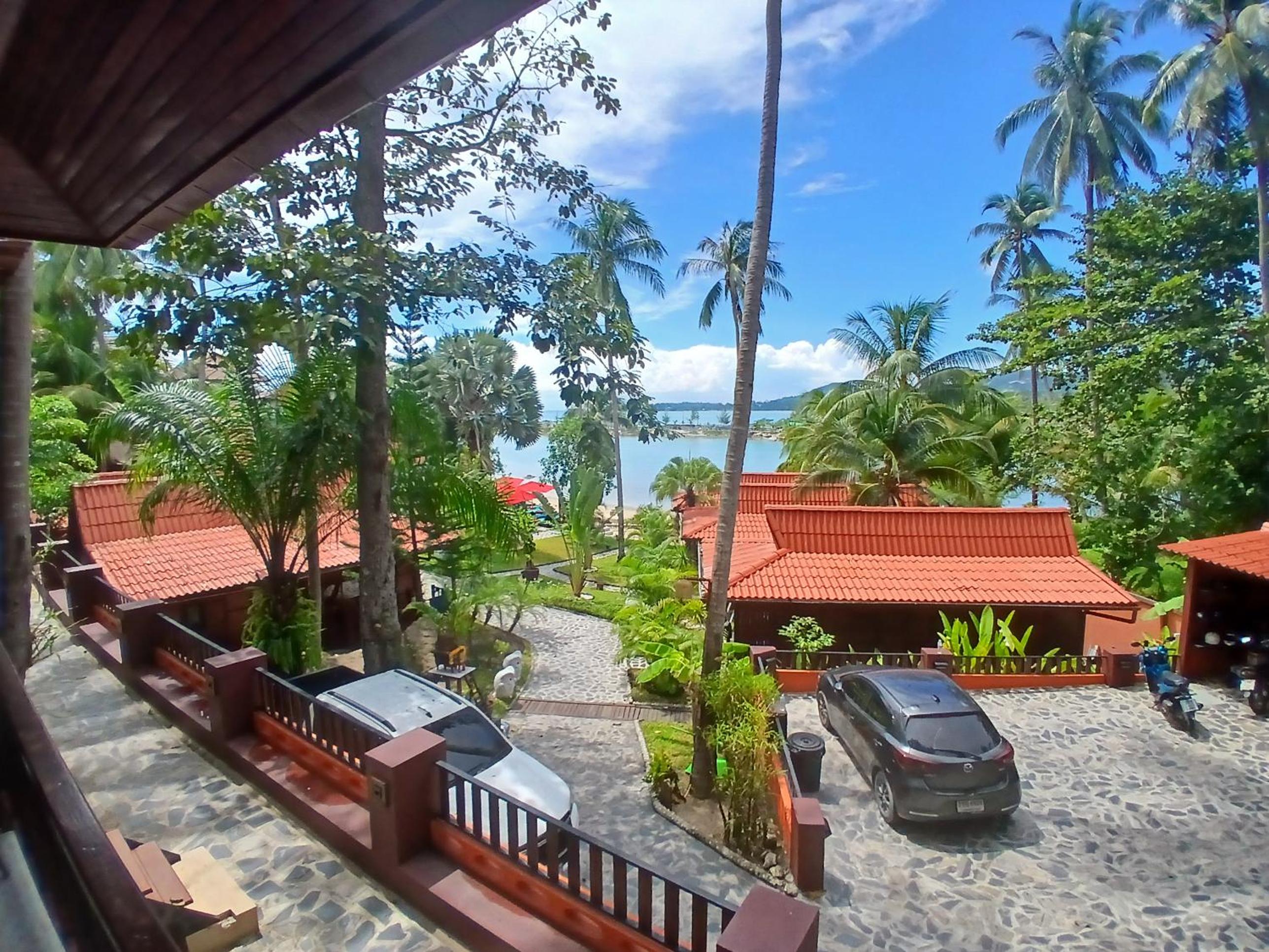 Bungalow with Patio photo 3