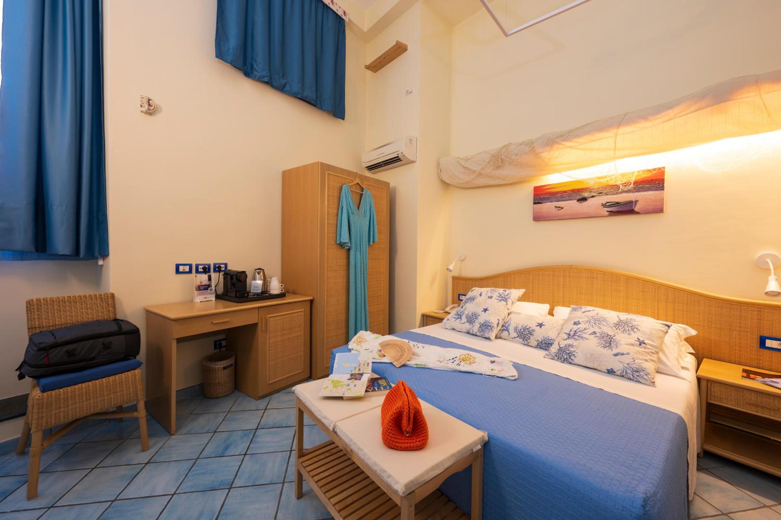 Superior Double Room - Photo 3