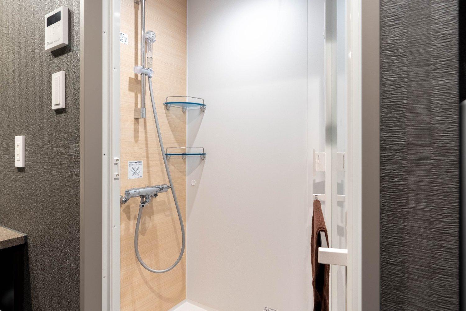 Standard Room with Shower Booth - High Floor Guaranteed photo 3