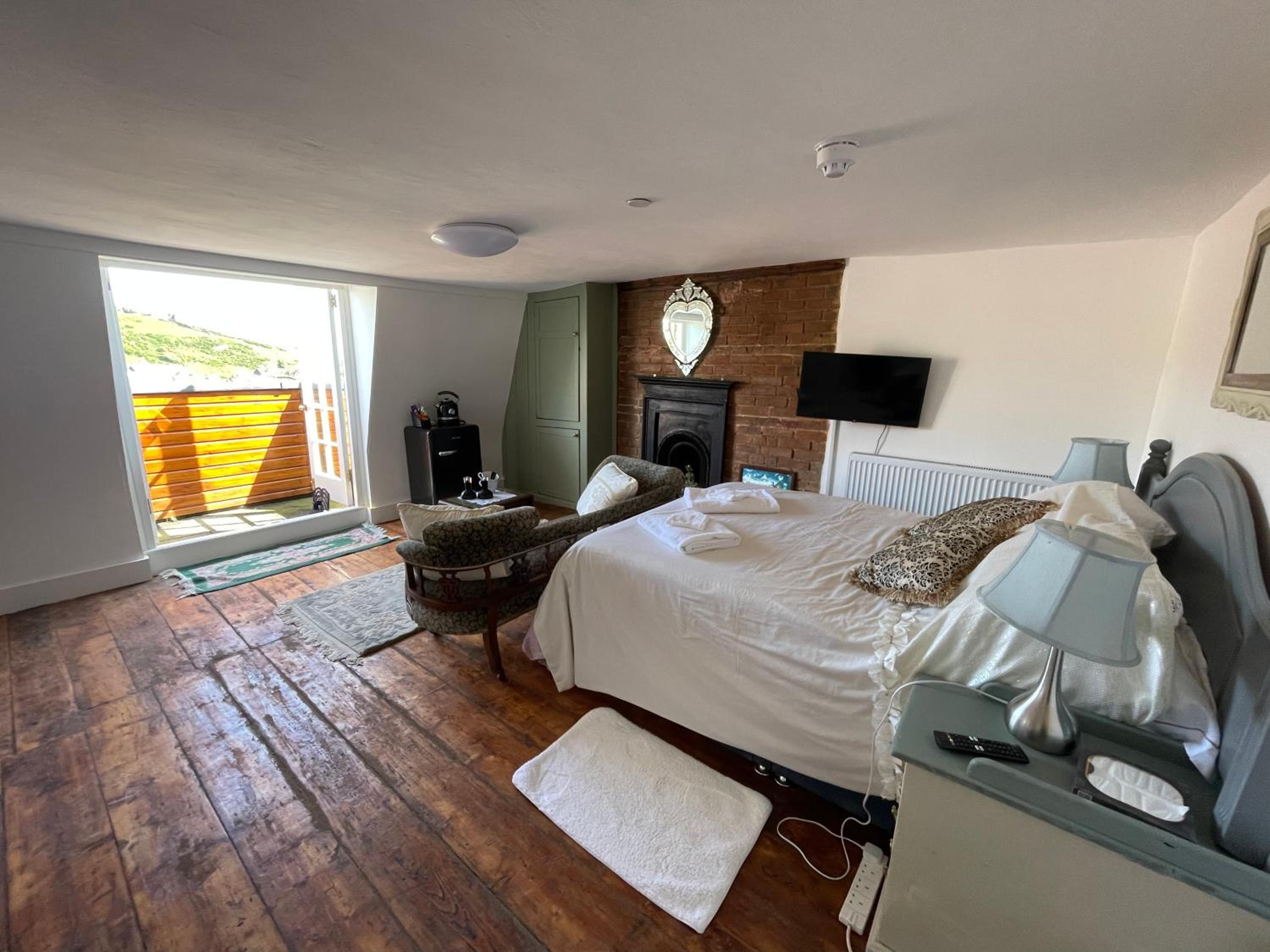 Double Room with Balcony and Sea View photo 1