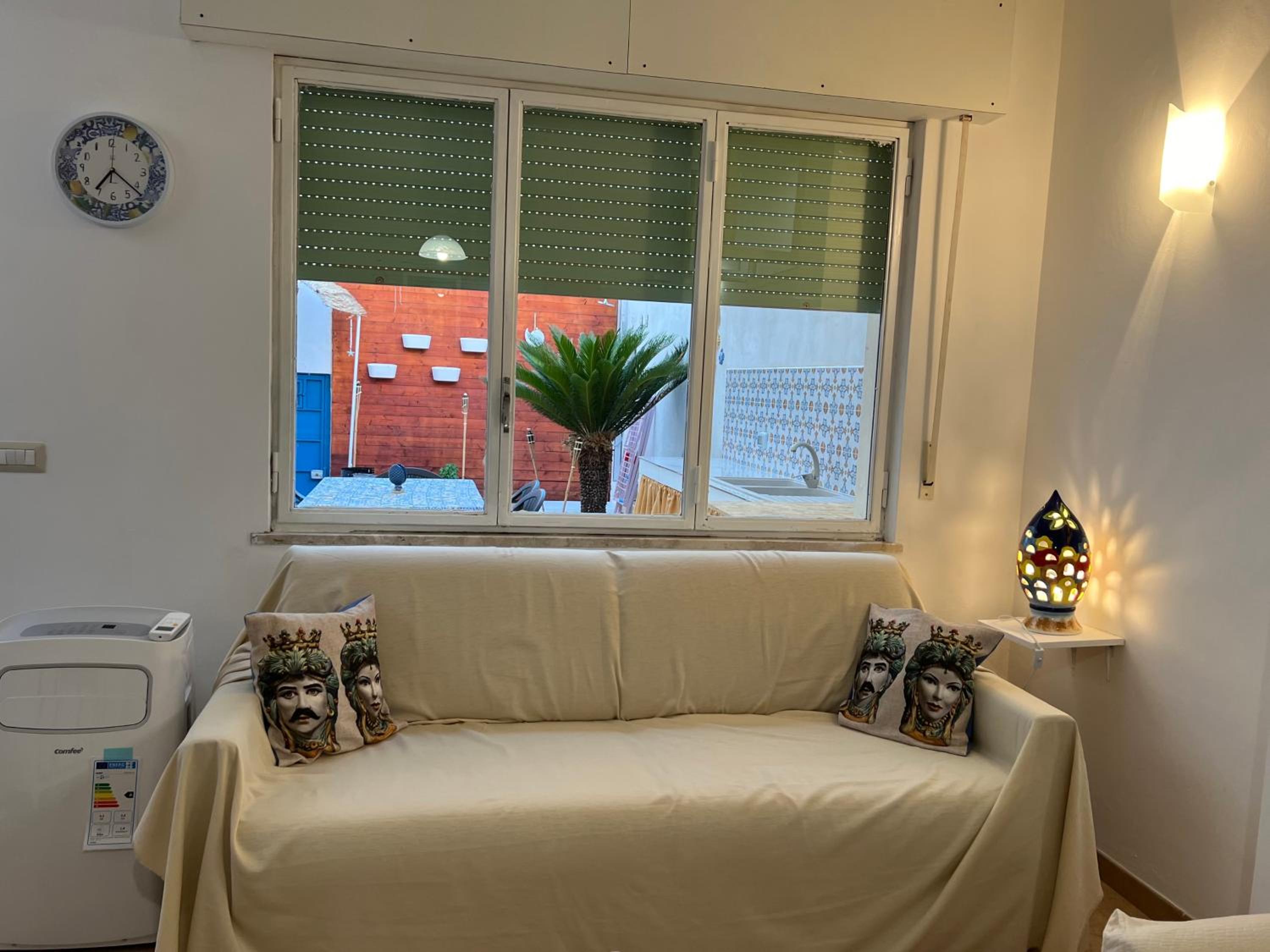 Three-Bedroom House photo 2
