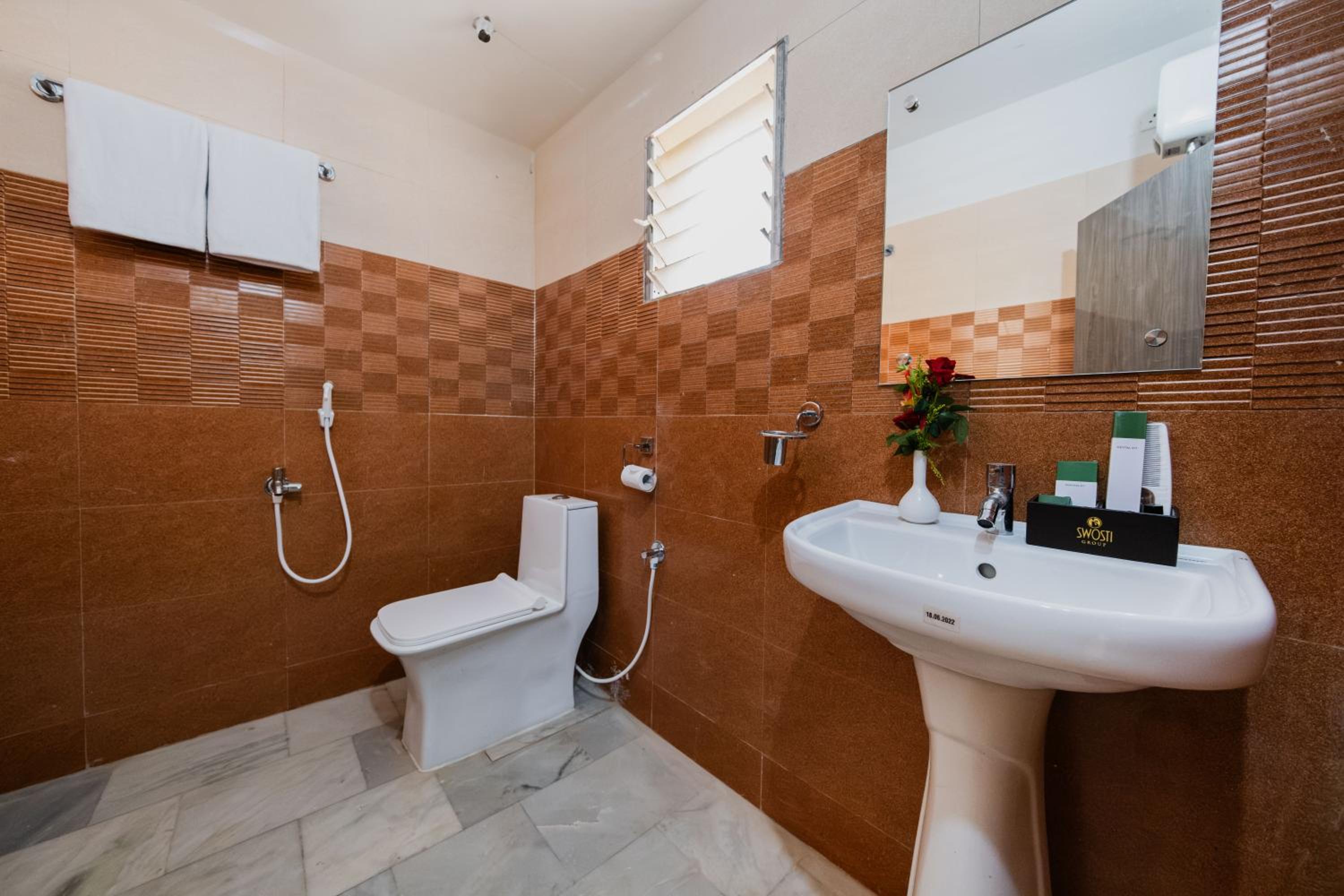 Standard Double Room - Photo 6