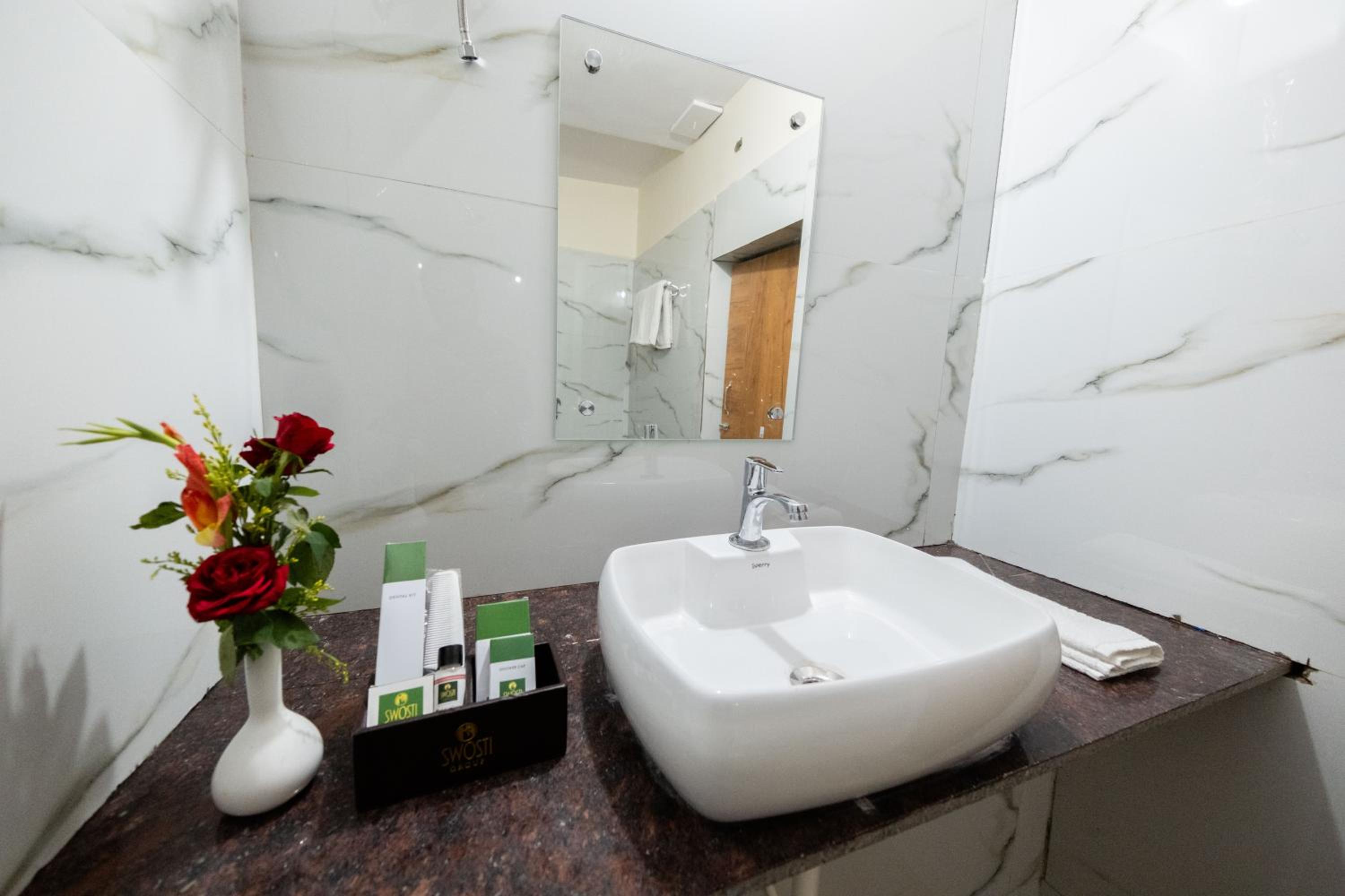 Standard Double Room - Photo 5