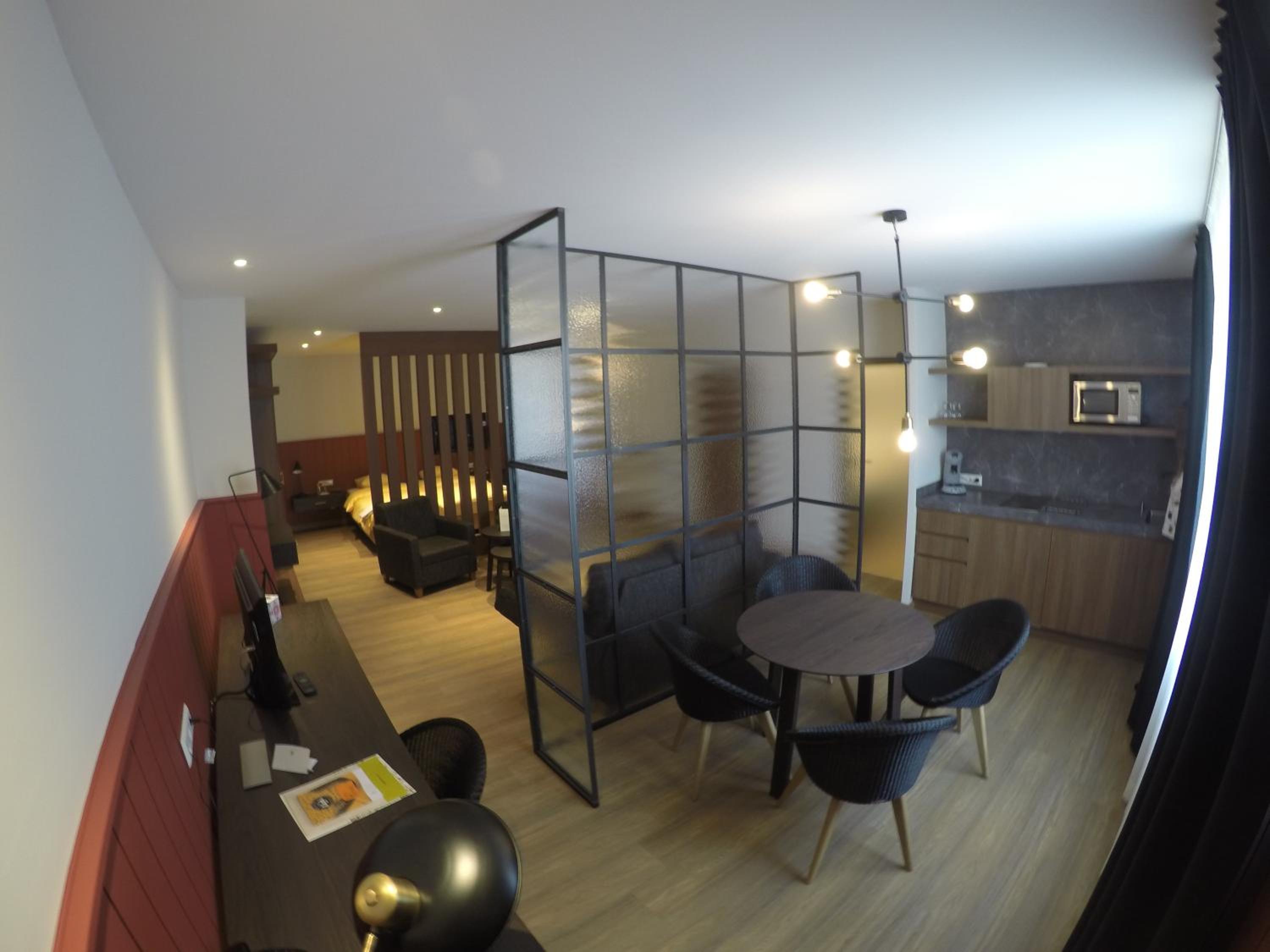 Apartment - Photo 3