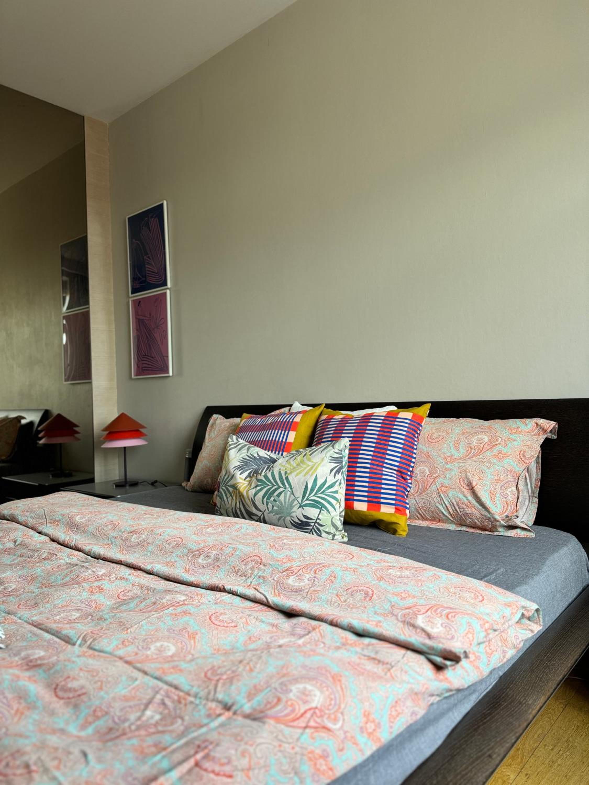 One-Bedroom Apartment photo 2