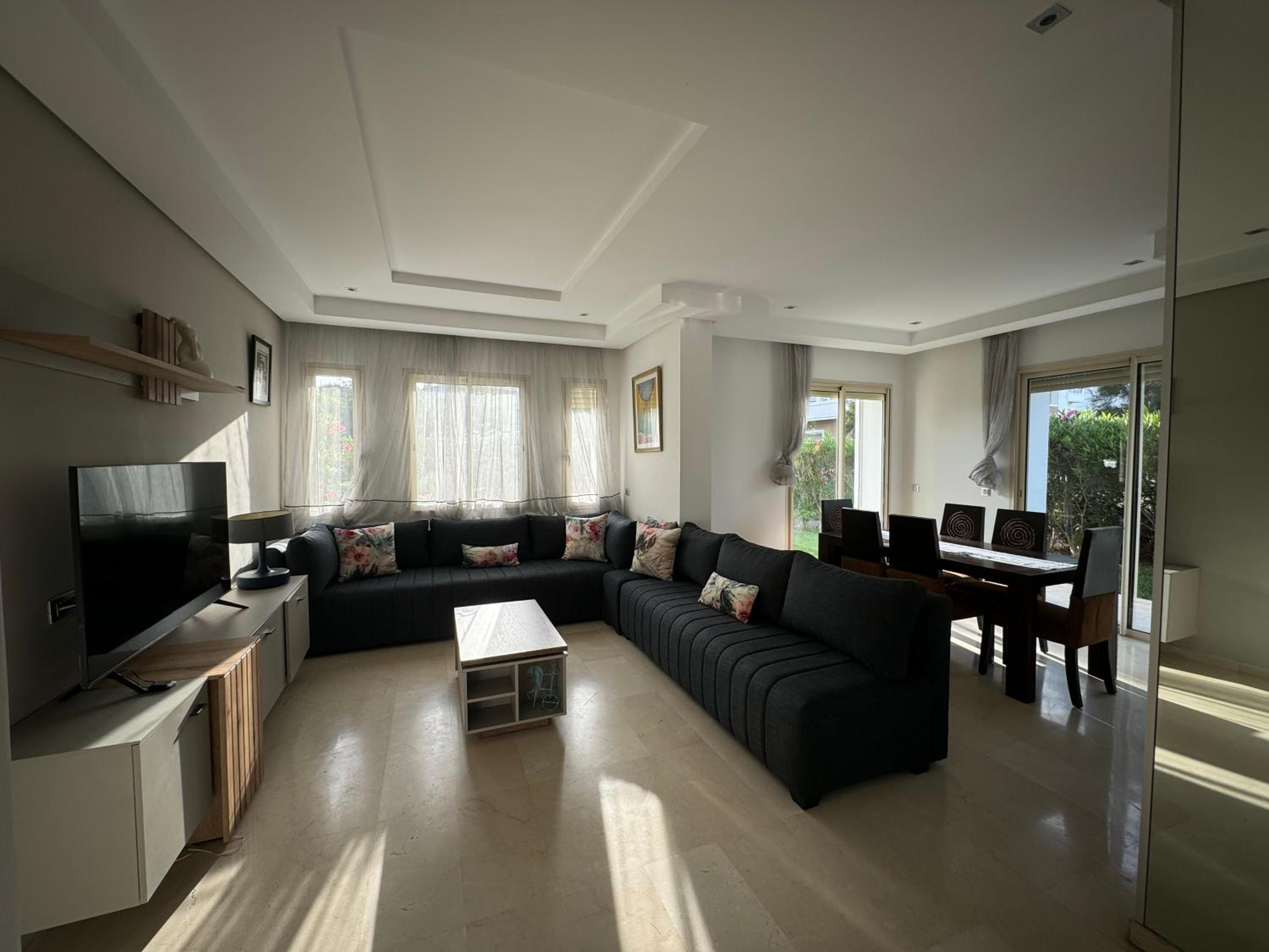Three-Bedroom Apartment photo 3