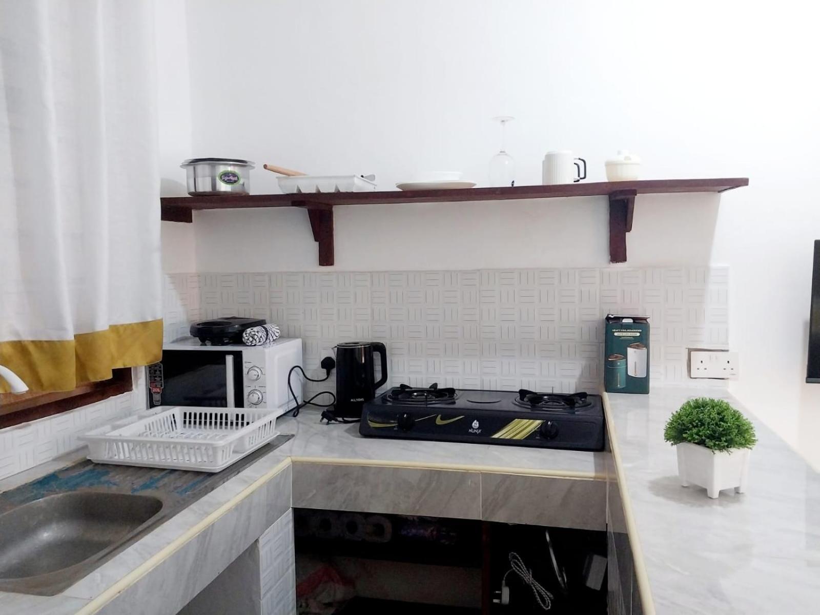 Studio Apartment photo 3