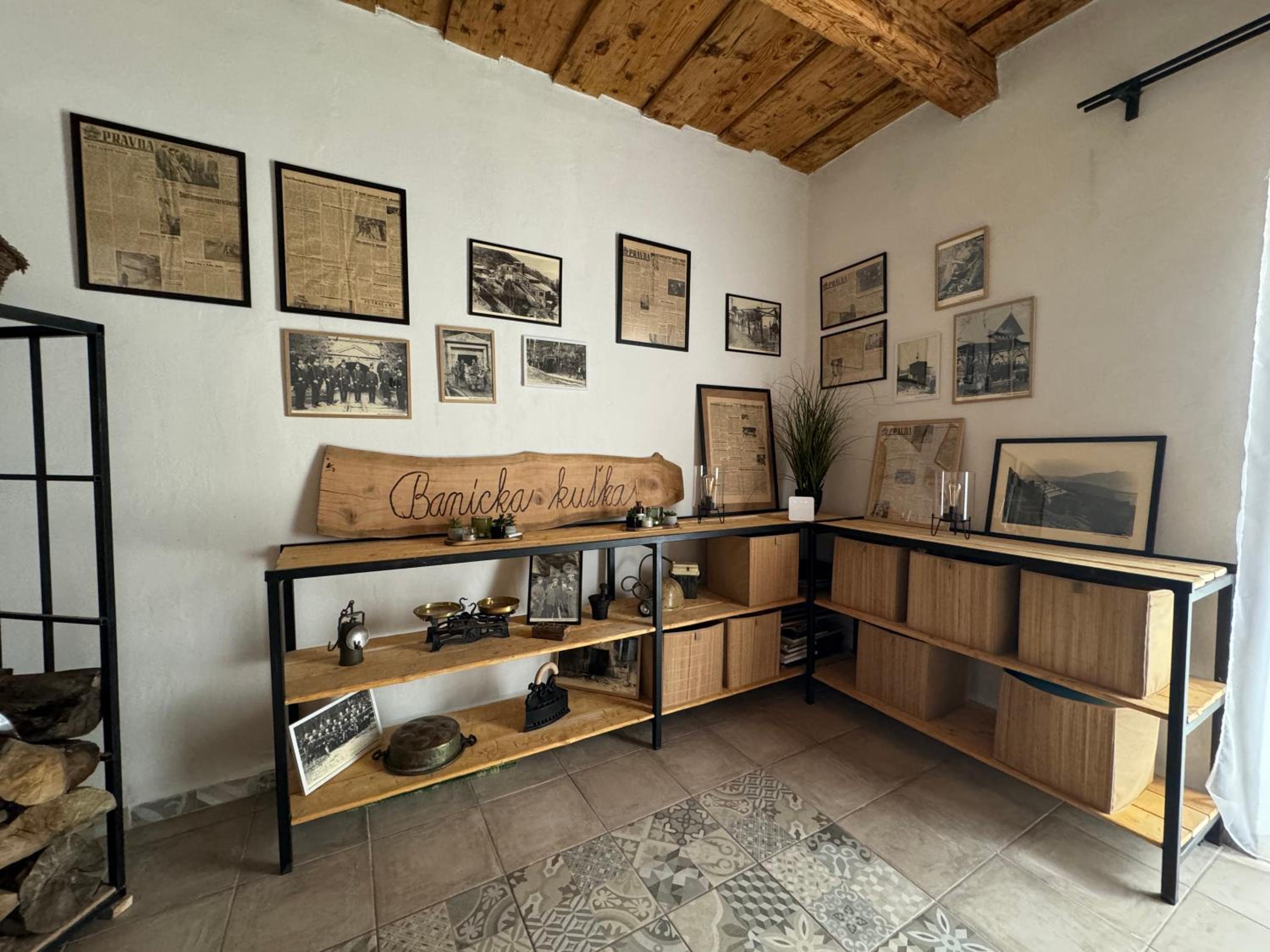 One-Bedroom House photo 1